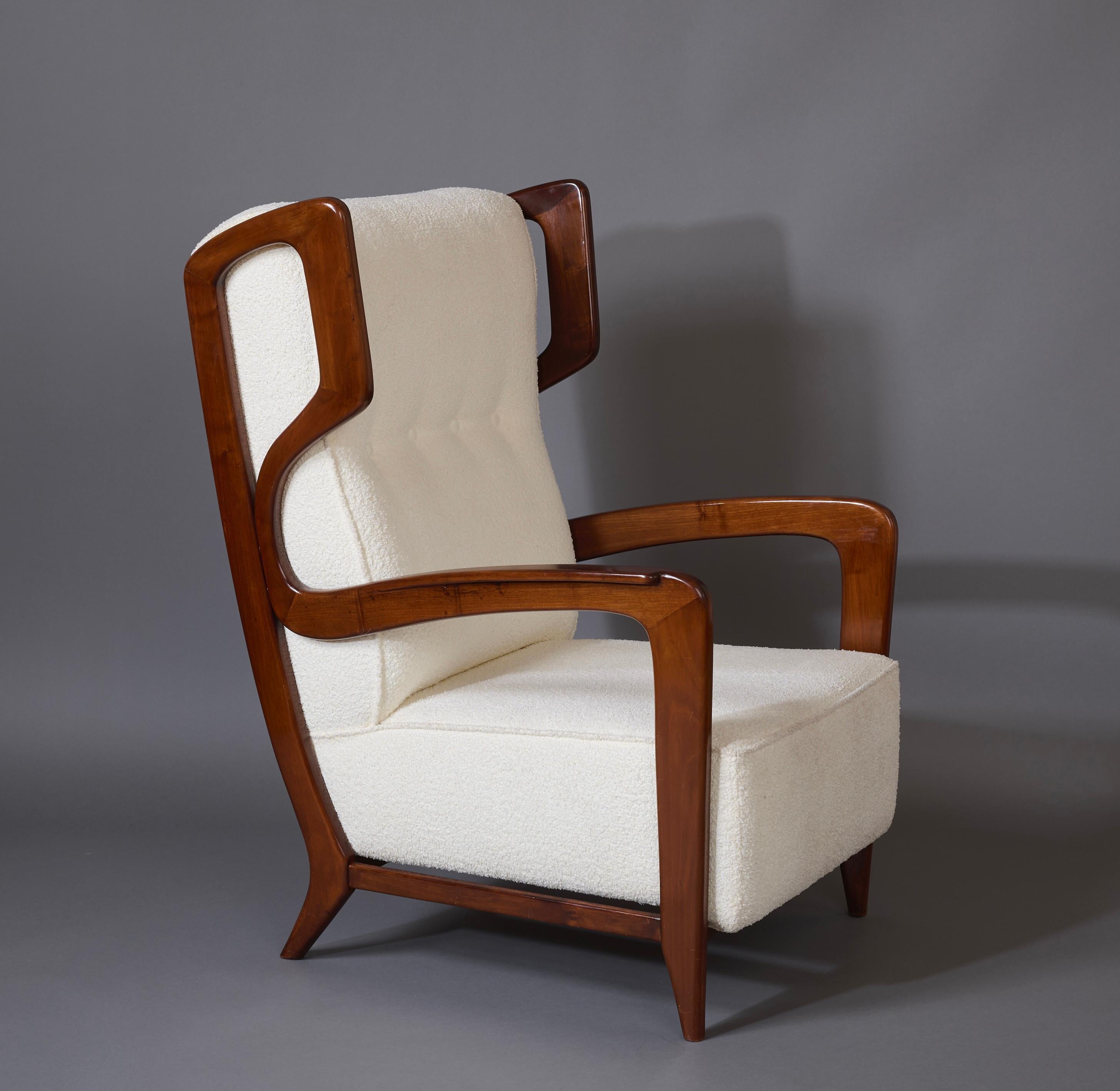 Gio Ponti, exceptionnelle paire de rares fauteuils à dossier en noyer, Italie, années 1940 en vente 4