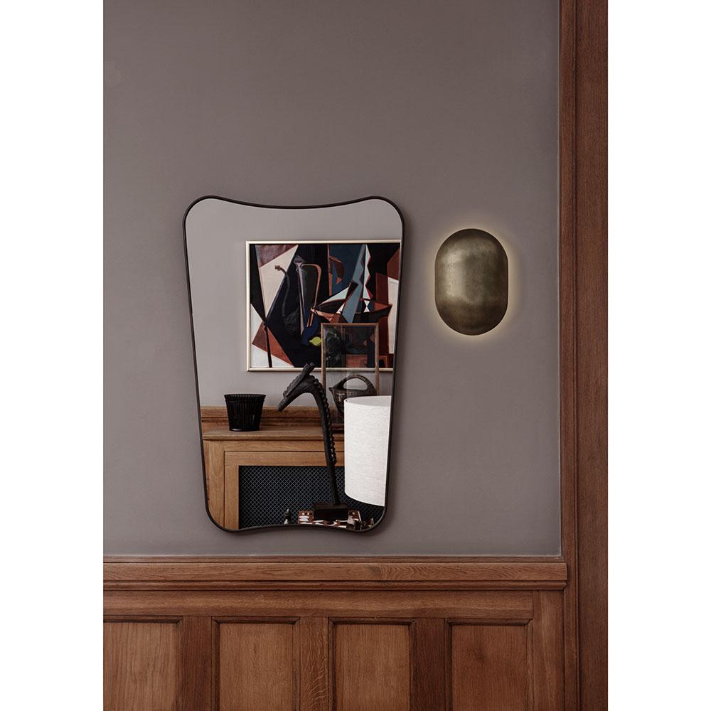 Mid-Century Modern Gio Ponti F.A. 33 Miroir mural en laiton noir 54 x 80 cm pour GUBI en vente