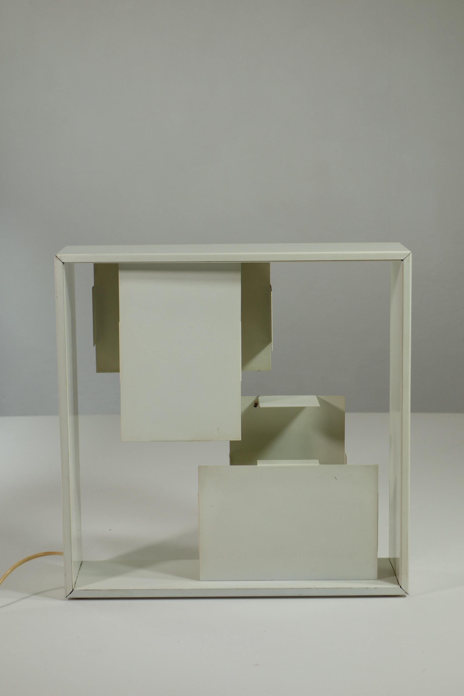 Gio Ponti Fato Artemide Italian Design White Table Lamp 1967 In Good Condition For Sale In Brescia, IT