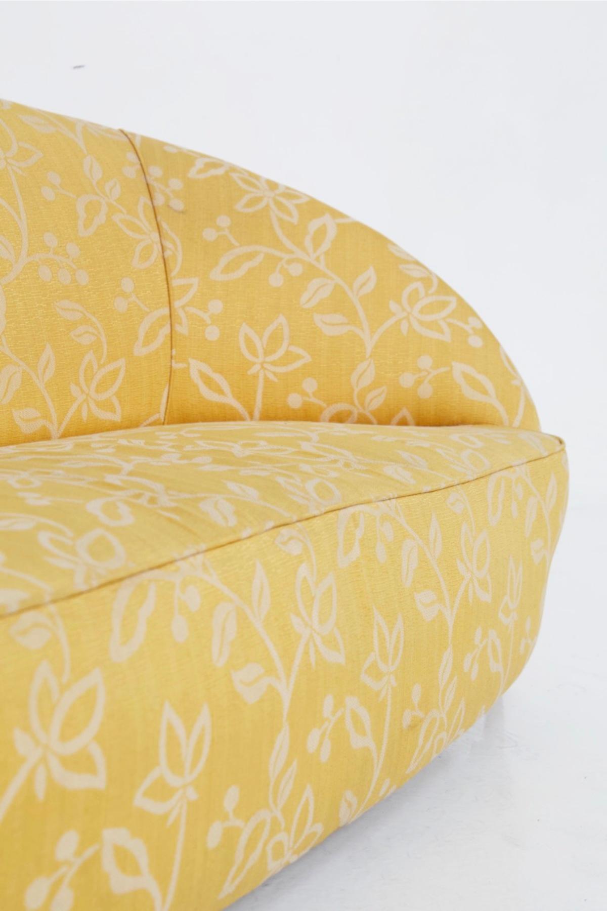 Gio Ponti Floral Fabric and Brass Sofa for Isa Bergamo 'Attr.' 1