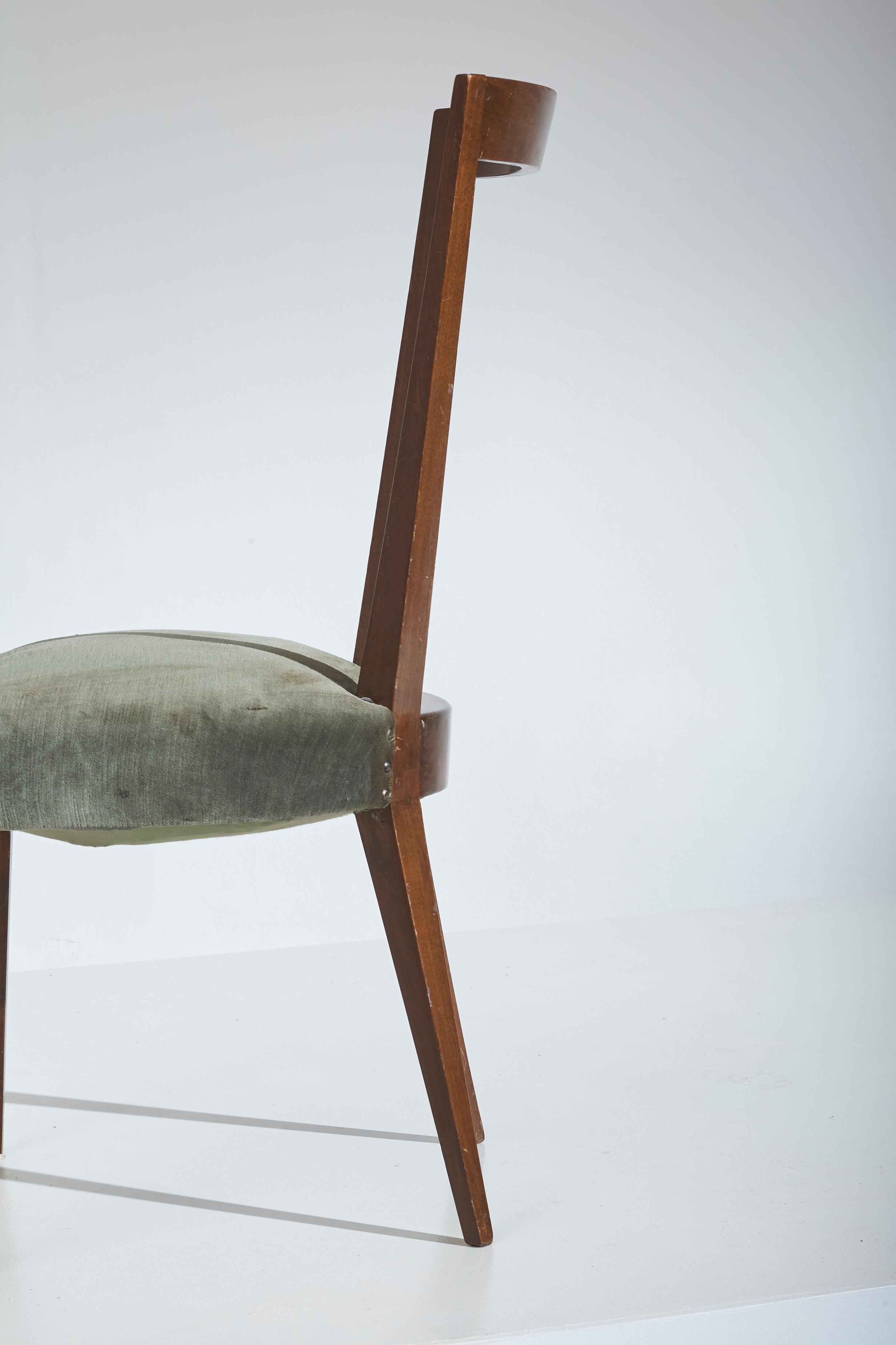Gio Ponti for Casa E Giardino 1938 - Set of 4 Chairs in Walnut and Velvet Fabric In Good Condition In Chiavari, Liguria