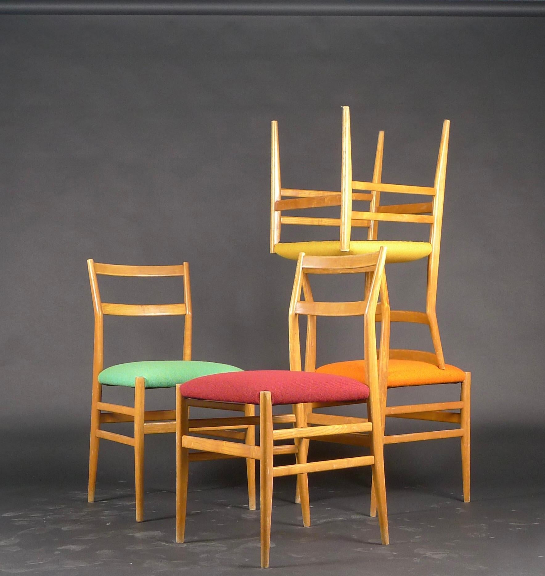 Gio Ponti for Cassina, Harlequin Set of Leggera Chairs, Model 646 in Ash, 1950s In Good Condition For Sale In Wargrave, Berkshire