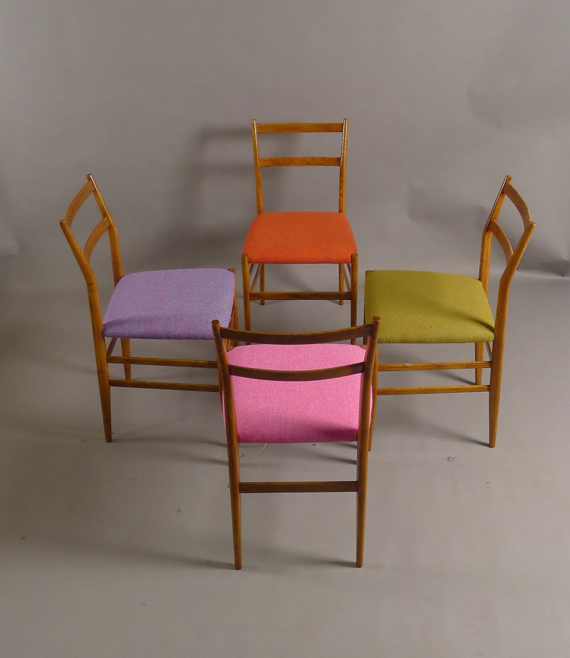 Gio Ponti for Cassina, Italy, 1950's, Set of 4 Leggera Chairs In Good Condition In Wargrave, Berkshire