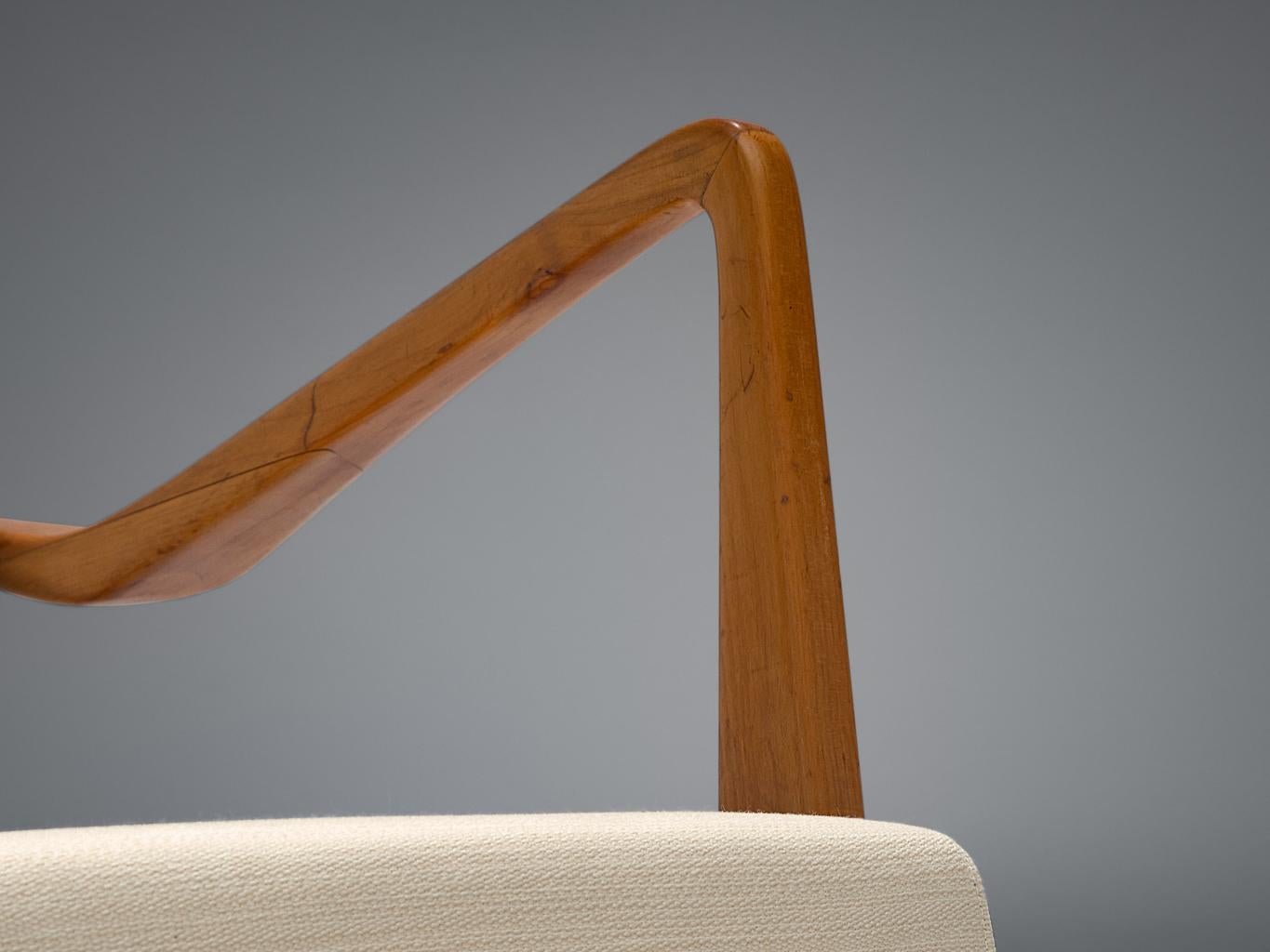 Milieu du XXe siècle Gio Ponti pour Cassina - Paire de fauteuils en cerisier en vente