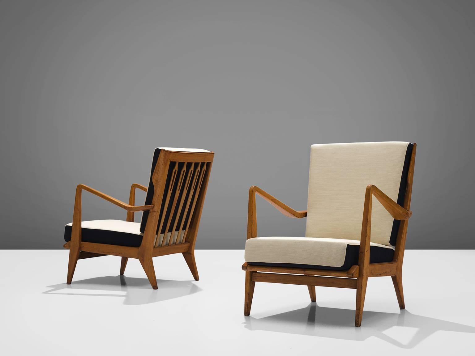 Mid-Century Modern Gio Ponti for Cassina Pair of 'Model 516' Lounge Chairs in Walnut