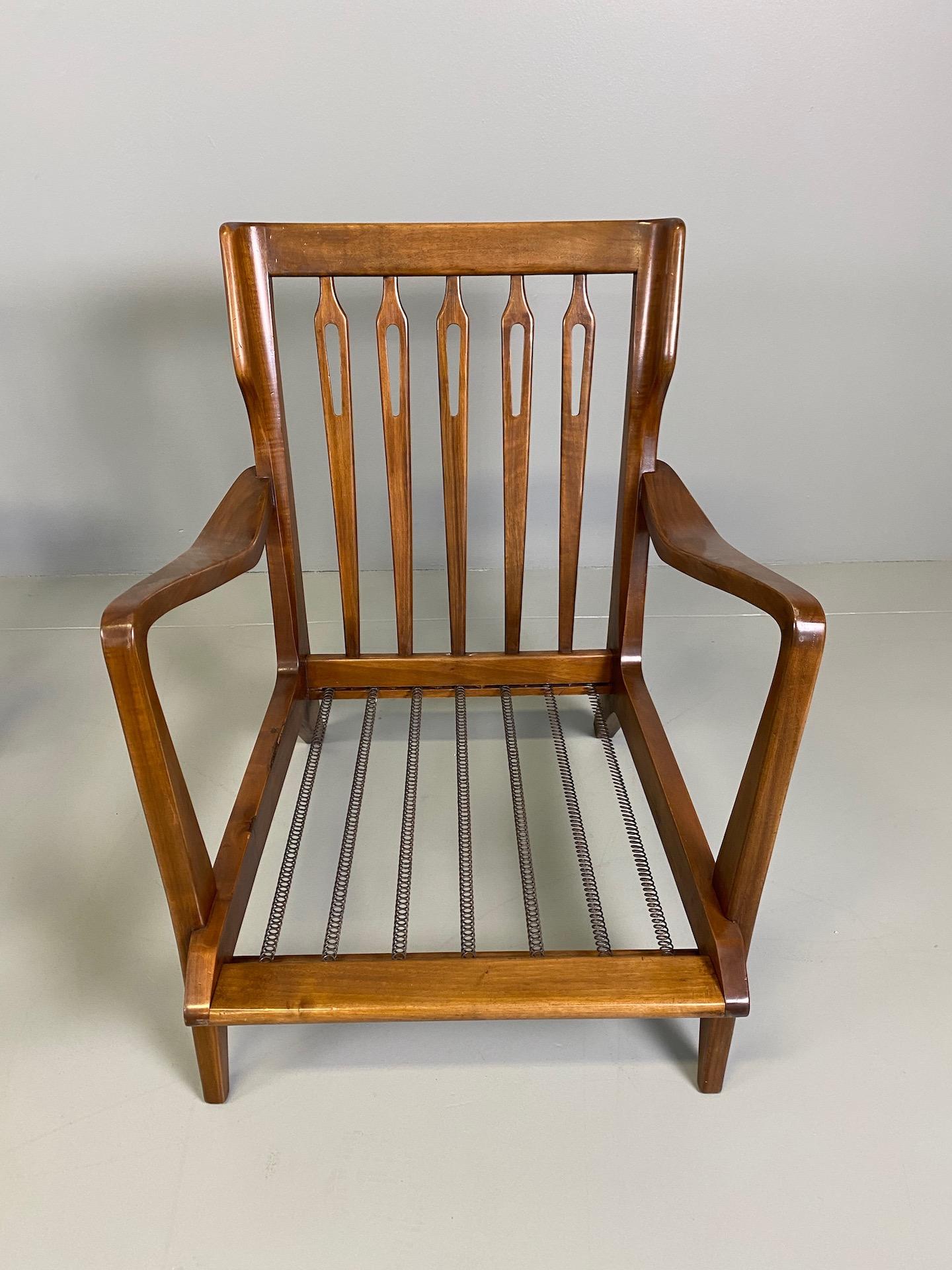 Mid-Century Modern Gio Ponti for Cassina Pair of Walnut Armchairs Model 516