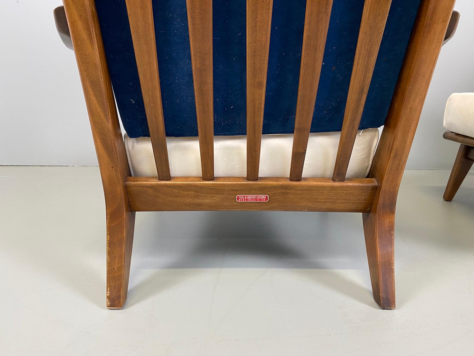 Gio Ponti for Cassina Pair of Walnut Armchairs Model 516 2