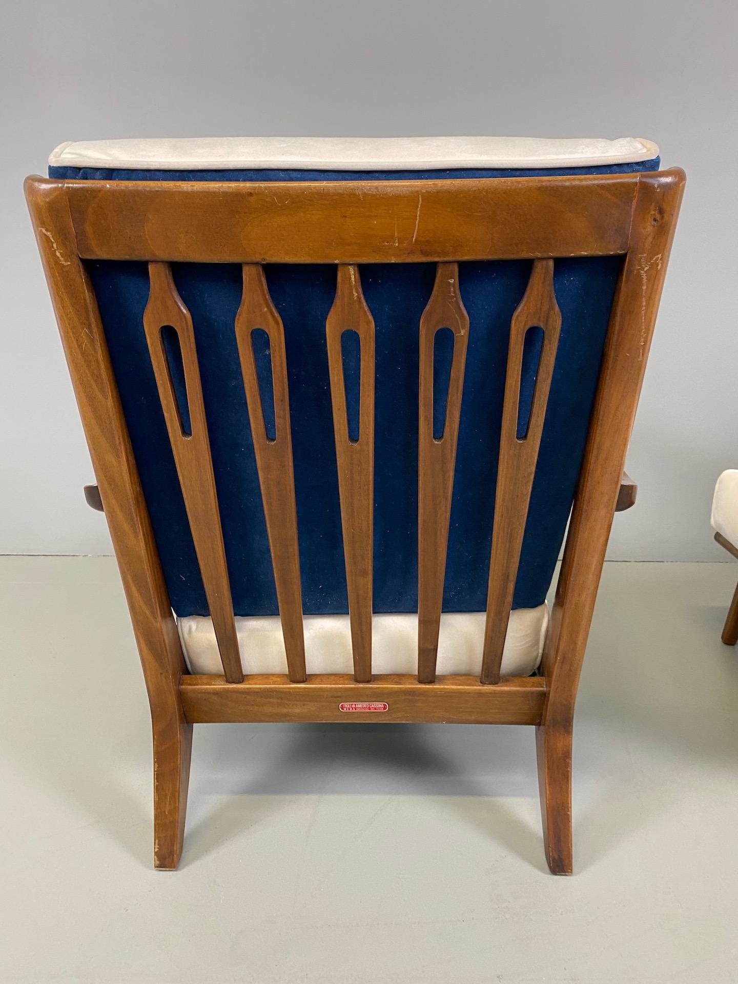 Gio Ponti for Cassina Pair of Walnut Armchairs Model 516 3