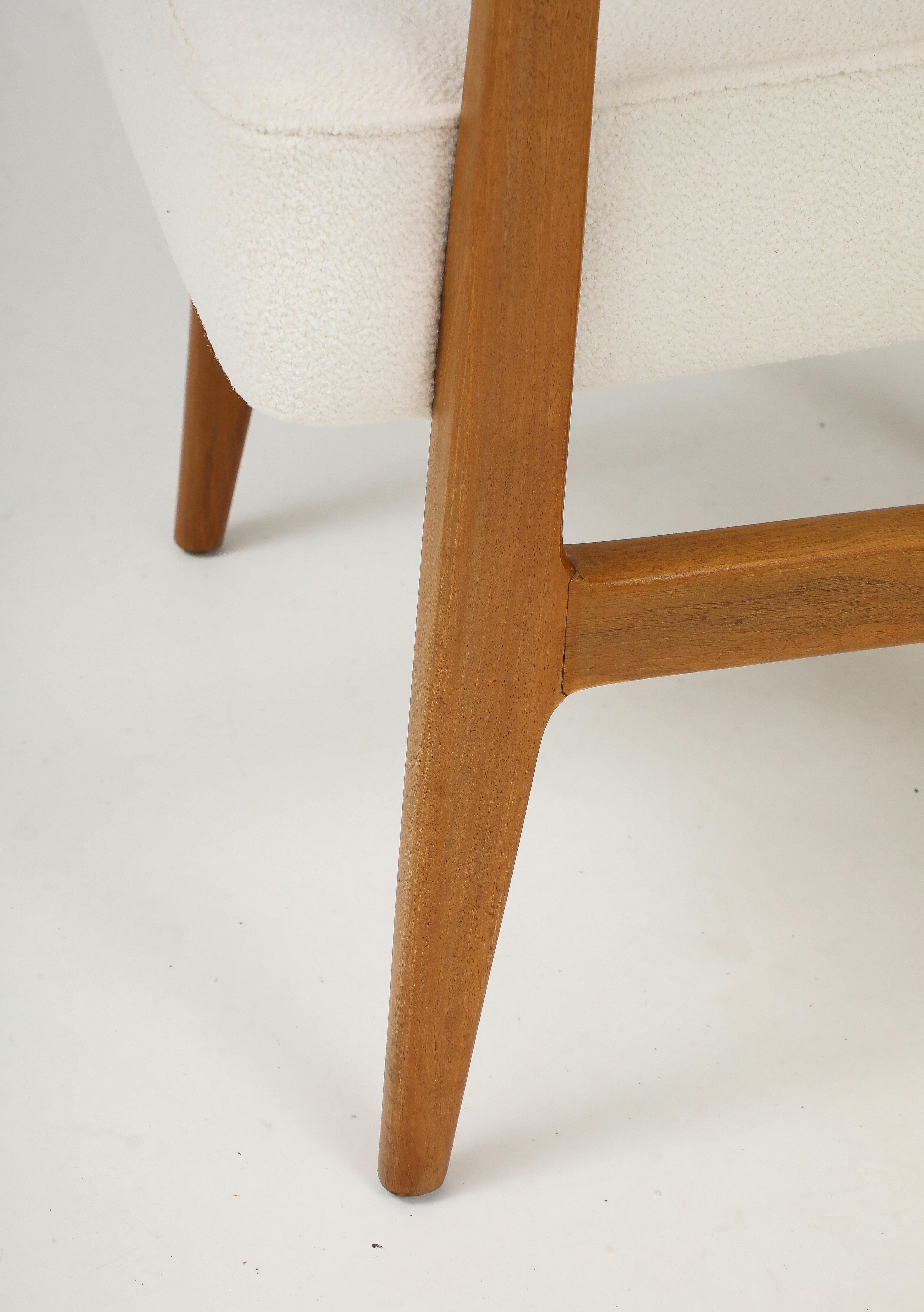 Gio Ponti para Cassina Sillón raro de roble Modelo 110 en bouclé marfil, Italia, años 50 en venta 4
