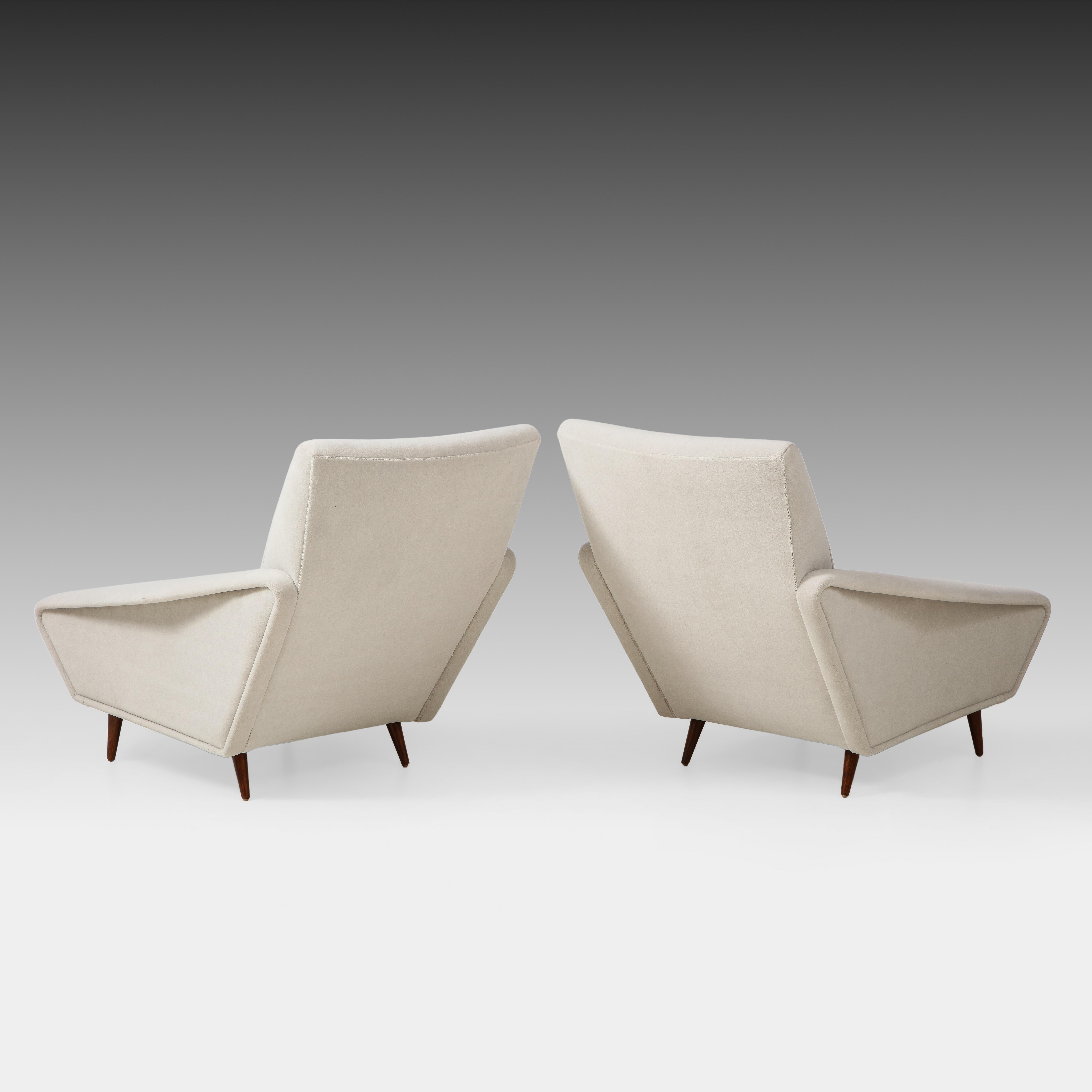 Mid-Century Modern Gio Ponti for Cassina Rare Pair of Distex Lounge Chairs Model 807 in Wool Velvet