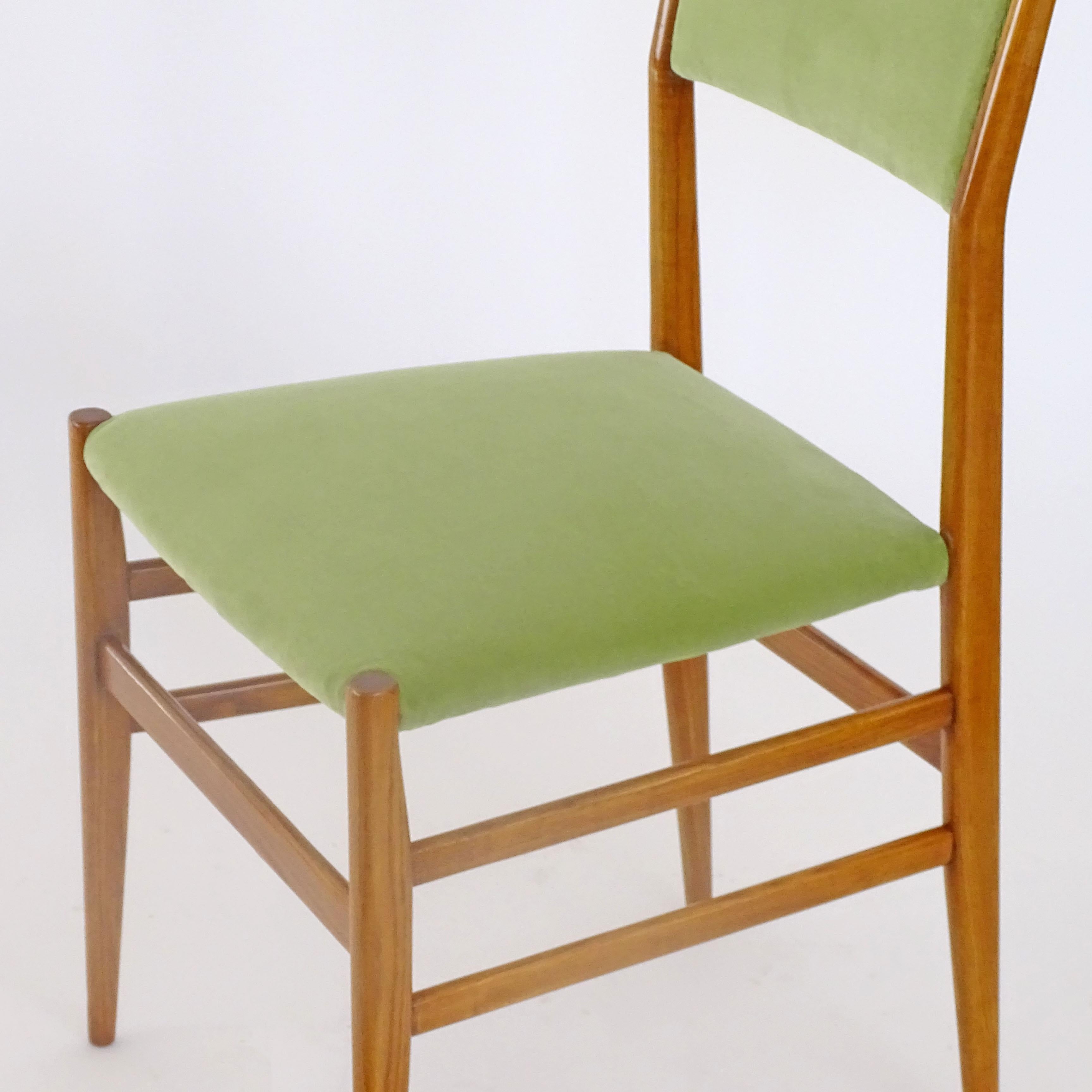 Mid-Century Modern Gio Ponti for Cassina set of four Leggera dining chairs, Italy 1950s For Sale