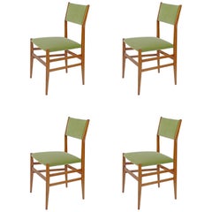 Gio Ponti per Cassina set di quattro sedie da pranzo Leggera, Italia anni '50