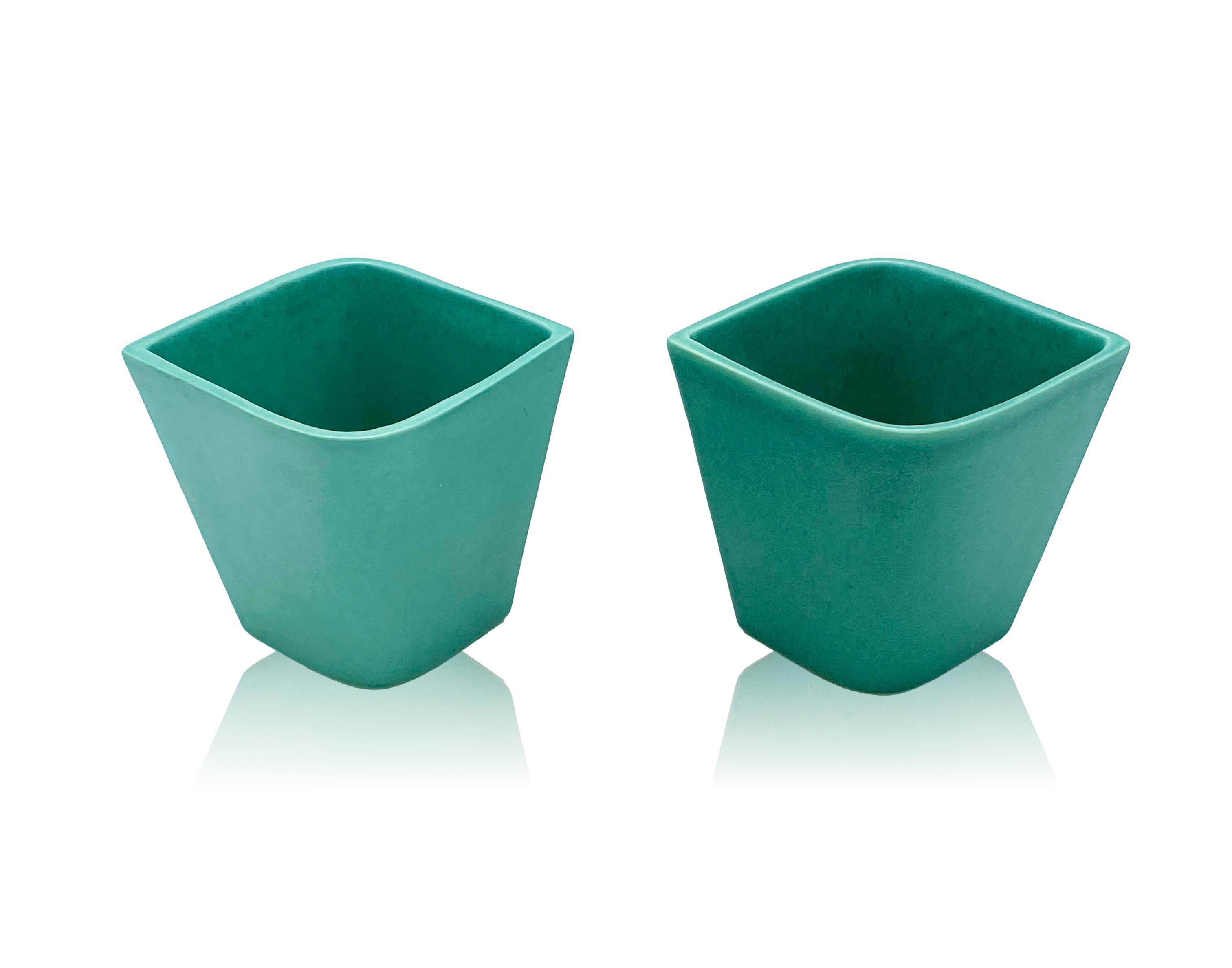 Mid-Century Modern Gio Ponti for Ginori Pair of Green Ceramic Little Vases, Italy 1930s
