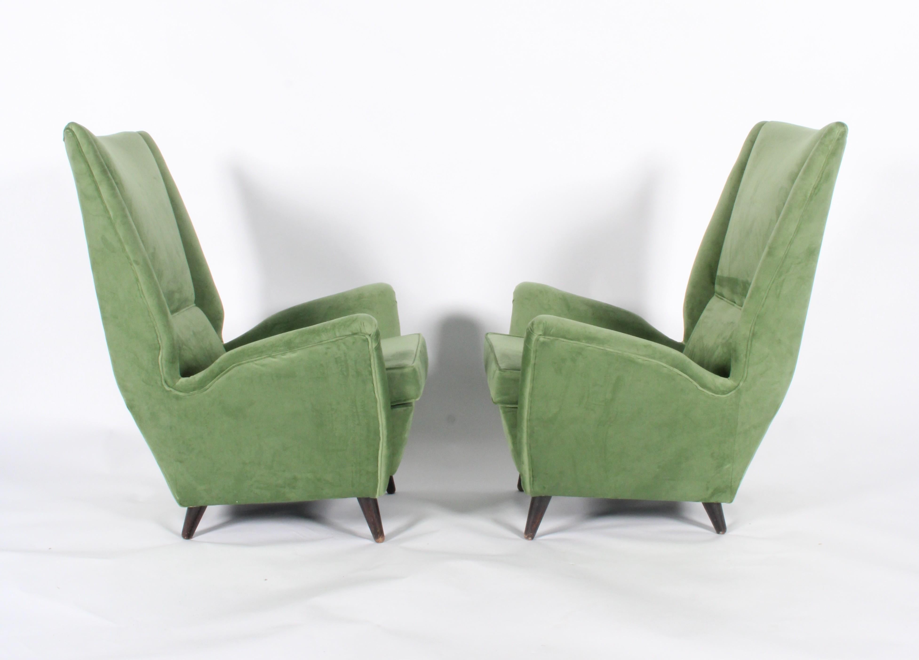 Gio Ponti for Isa Bergamo Mid Century Modern Wing Back Armchairs For Sale 2
