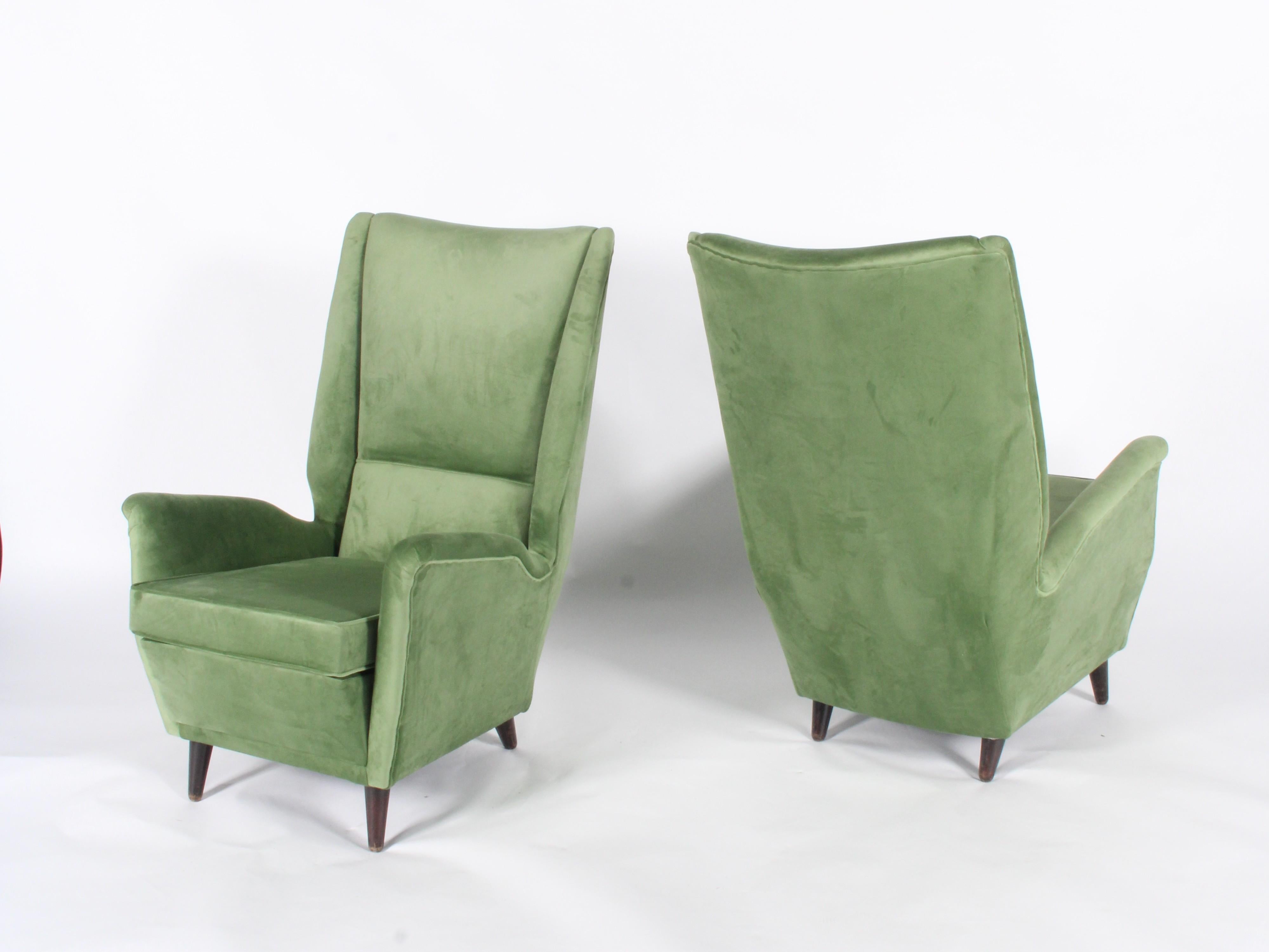 Gio Ponti for Isa Bergamo Mid Century Modern Wing Back Armchairs For Sale 3