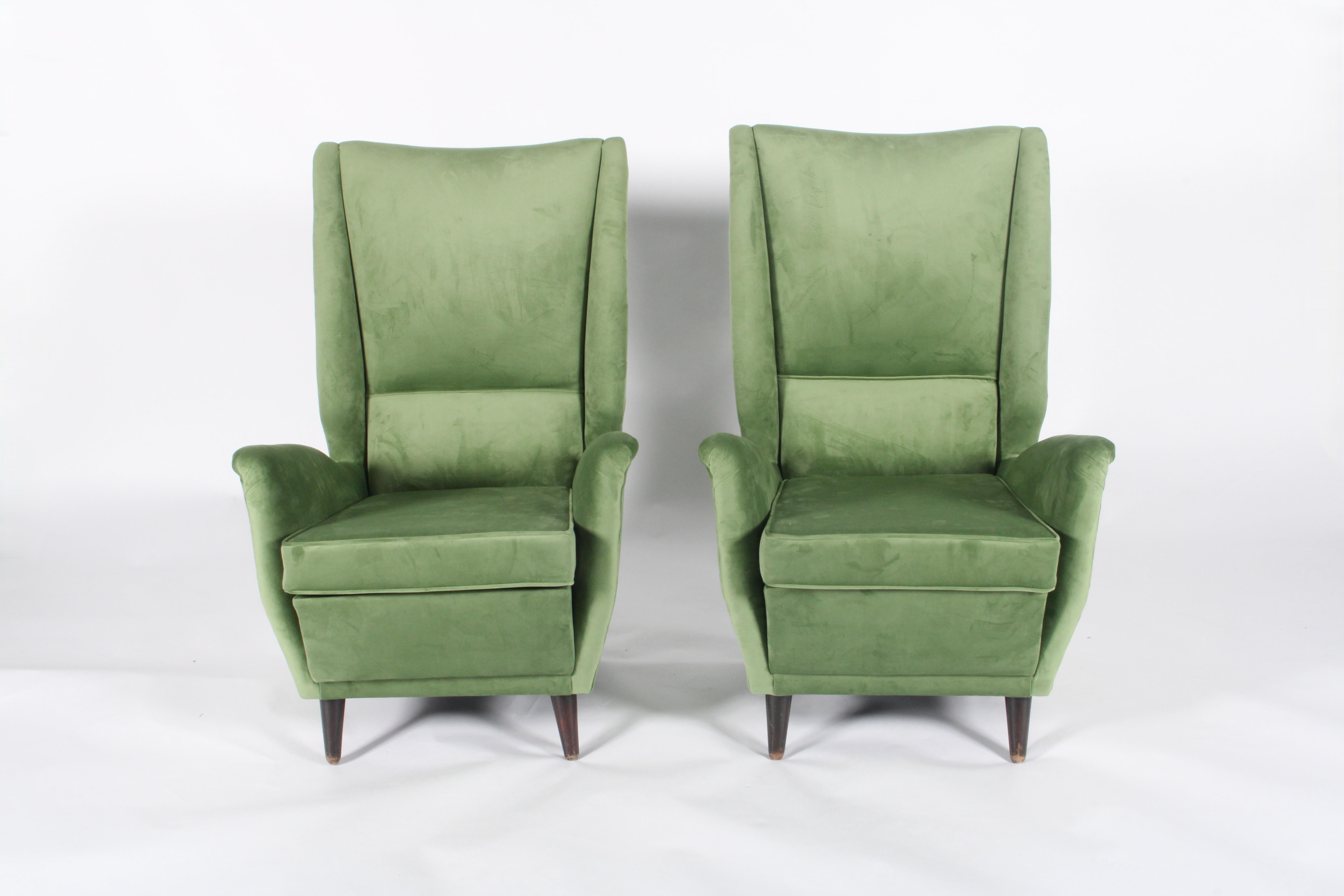 Italian Gio Ponti for Isa Bergamo Mid Century Modern Wing Back Armchairs For Sale