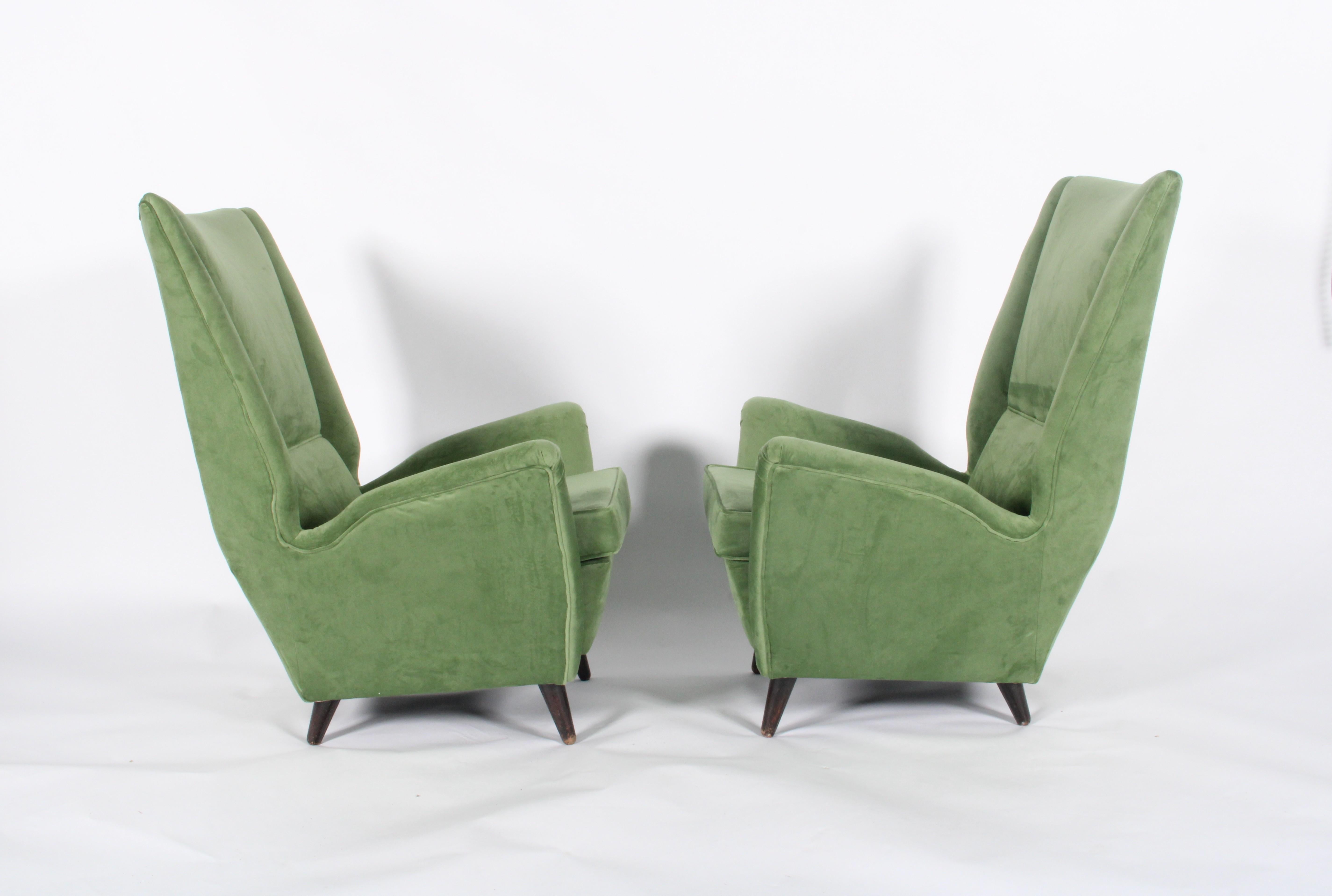 Gio Ponti for Isa Bergamo Mid Century Modern Wing Back Armchairs For Sale 1