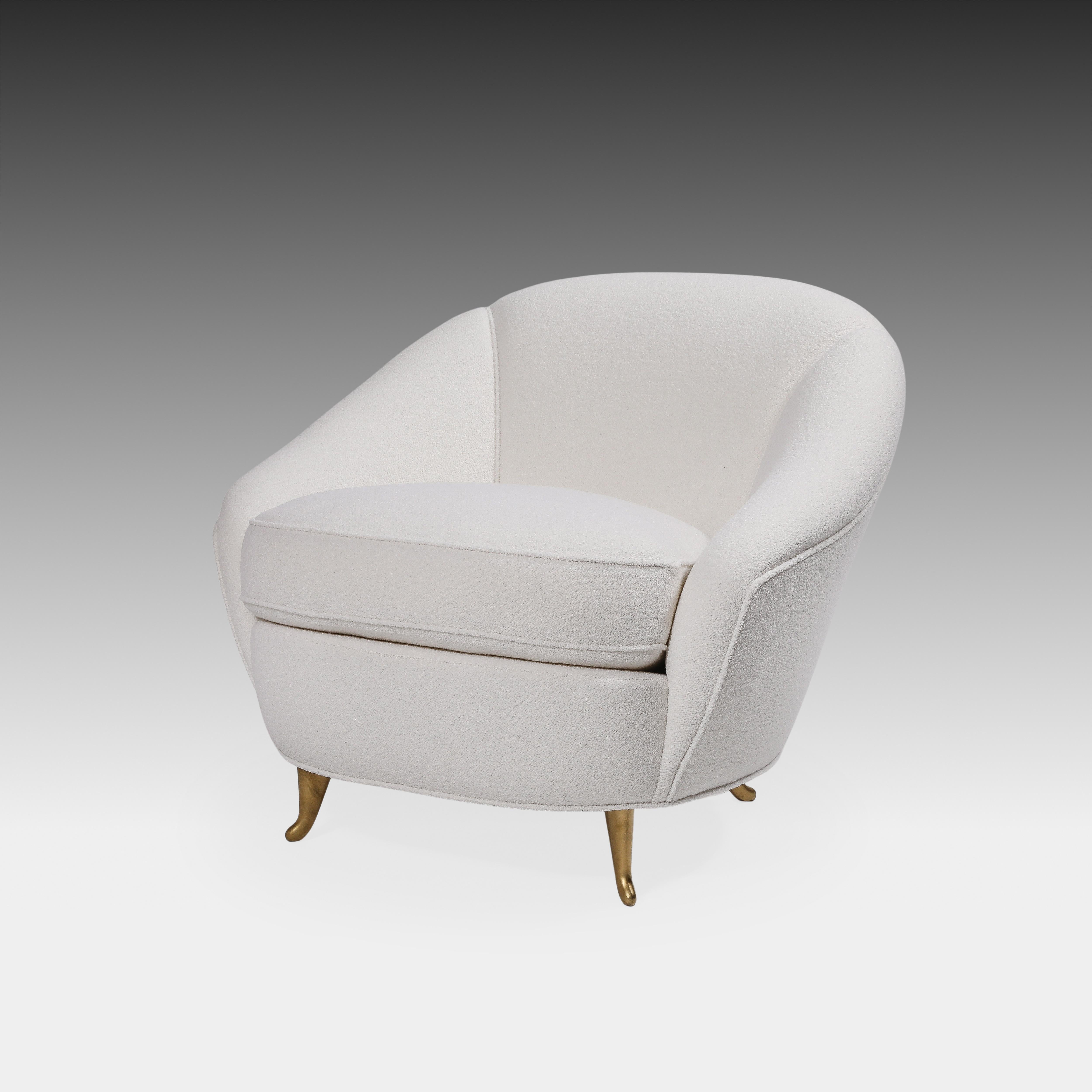 Gio Ponti pour ISA Rare ensemble de quatre fauteuils ou chaises longues en bouclette d'ivoire années 1950 en vente 3