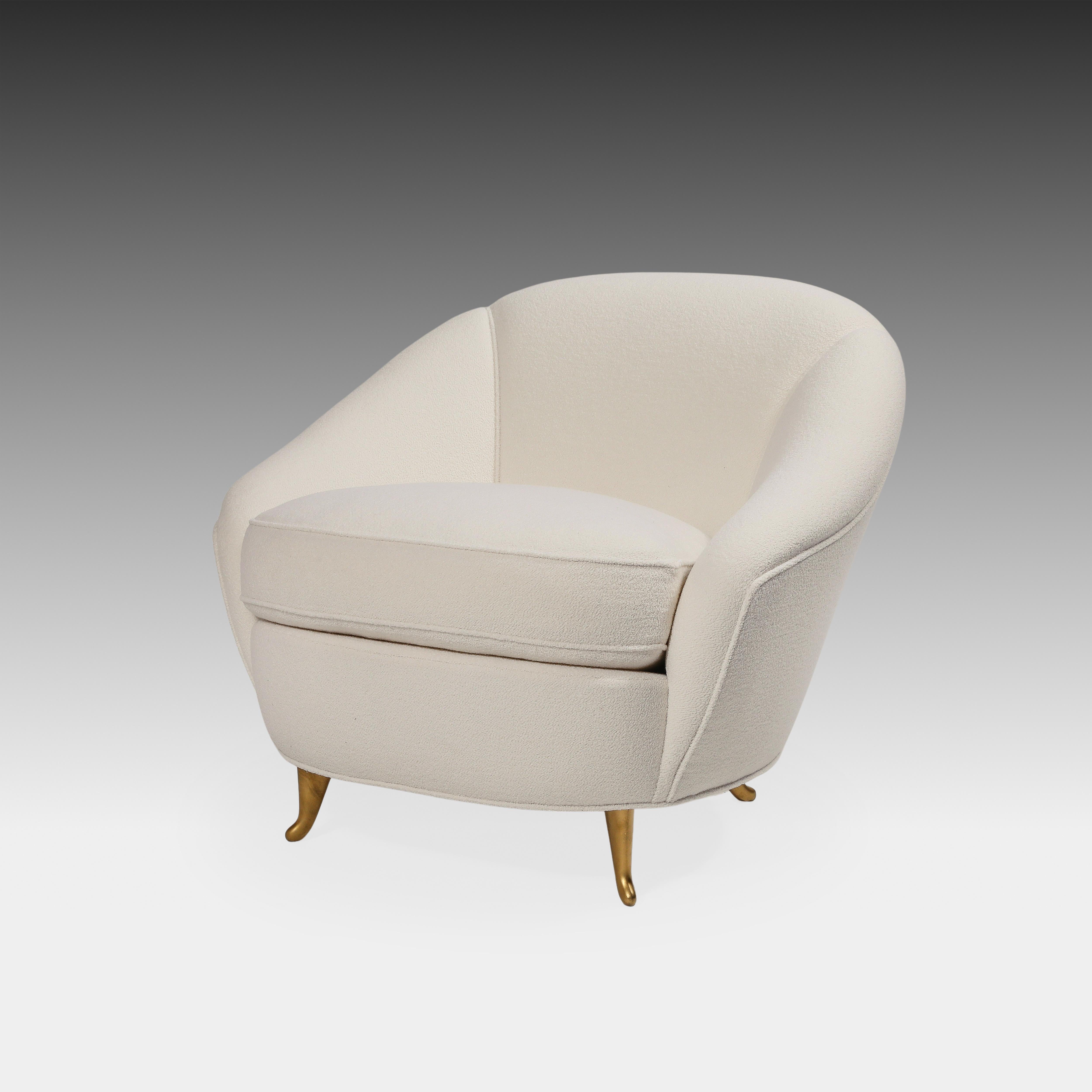 Gio Ponti for ISA Rare Set of Four Ivory Bouclé Armchairs or Lounge Chairs 1950s For Sale 4
