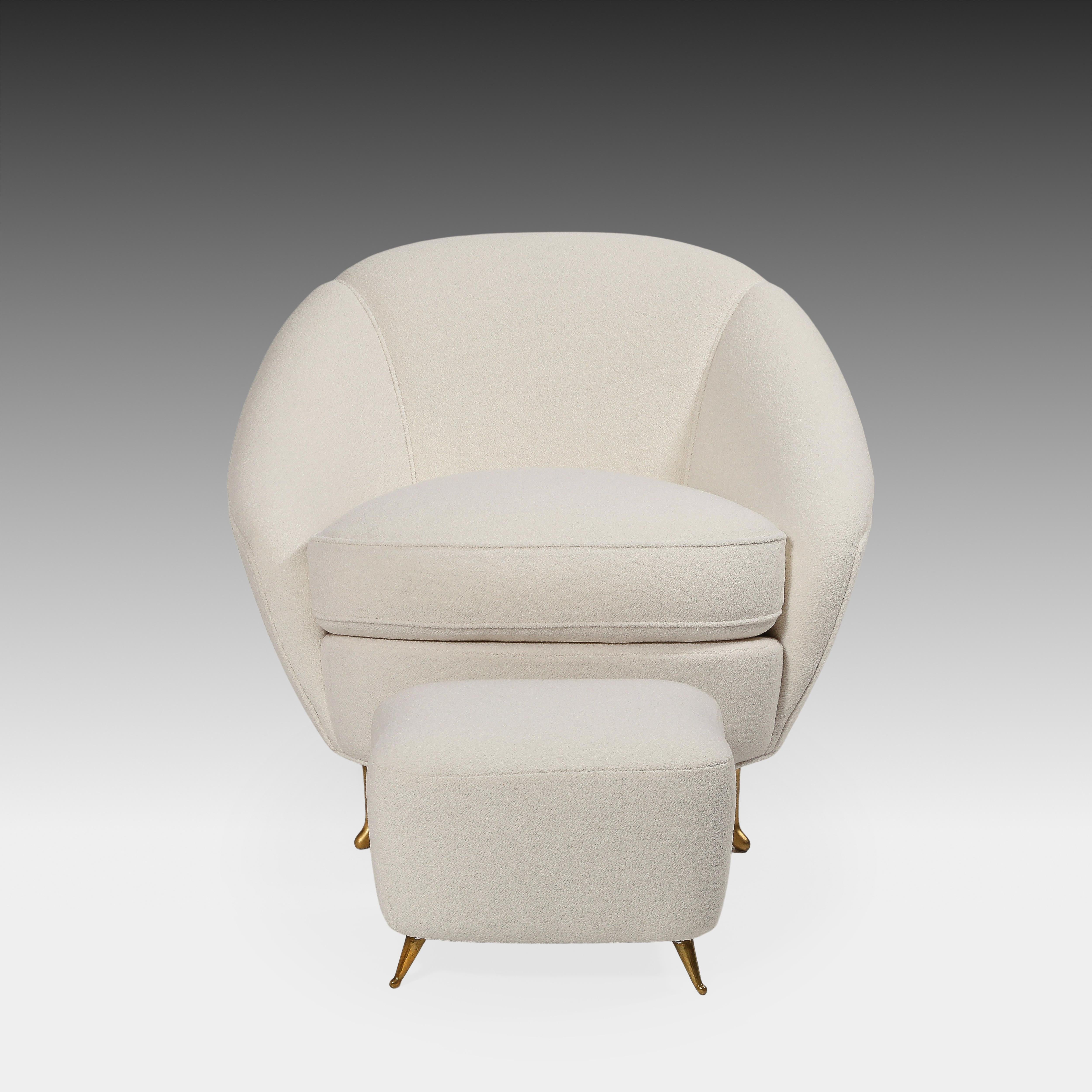 Gio Ponti für ISA Seltenes Paar elfenbeinfarbener Bouclé-Sessel oder Lounge-Sessel 1950er Jahre im Zustand „Gut“ im Angebot in New York, NY