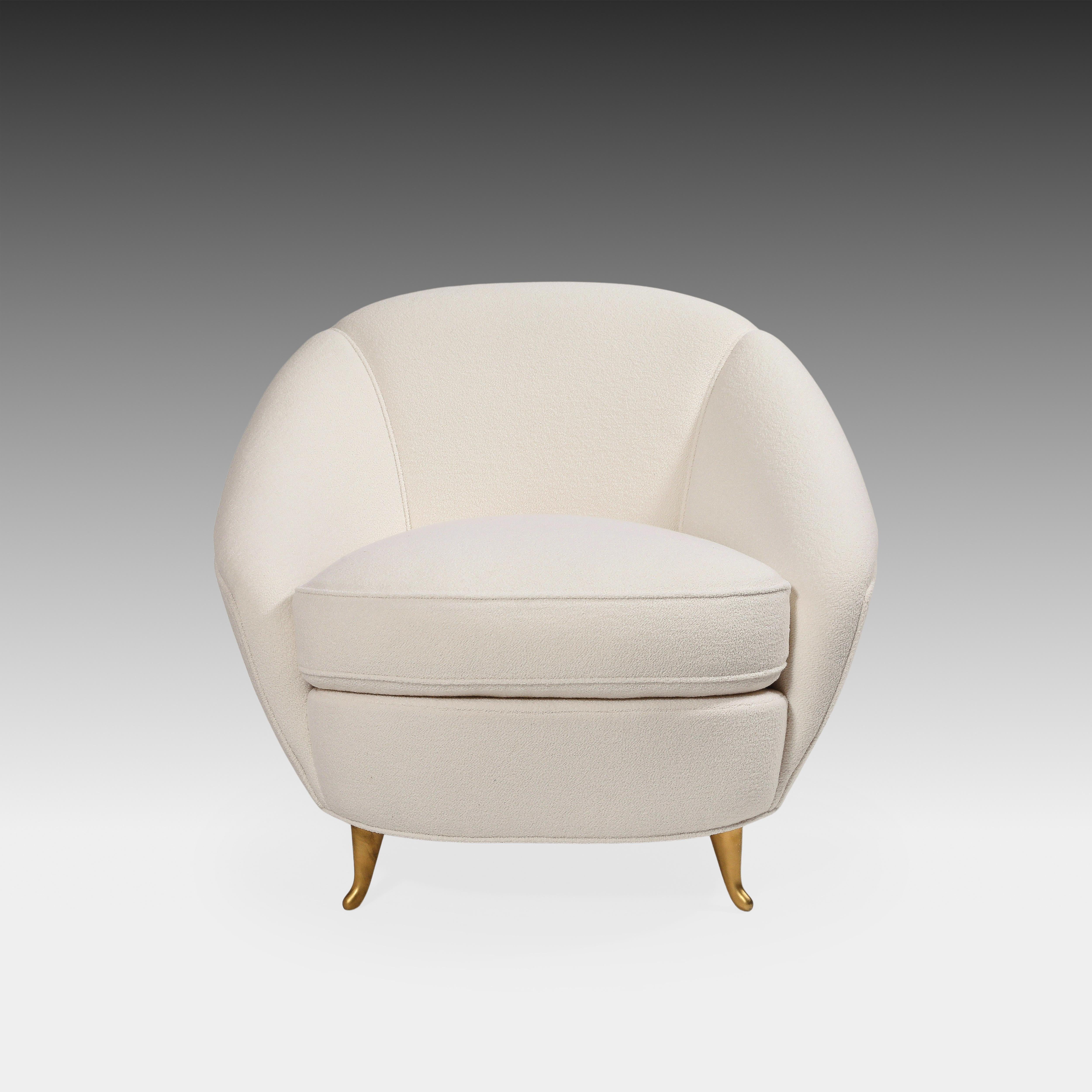 Gio Ponti for ISA Rare Set of Four Ivory Bouclé Armchairs or Lounge Chairs 1950s For Sale 3
