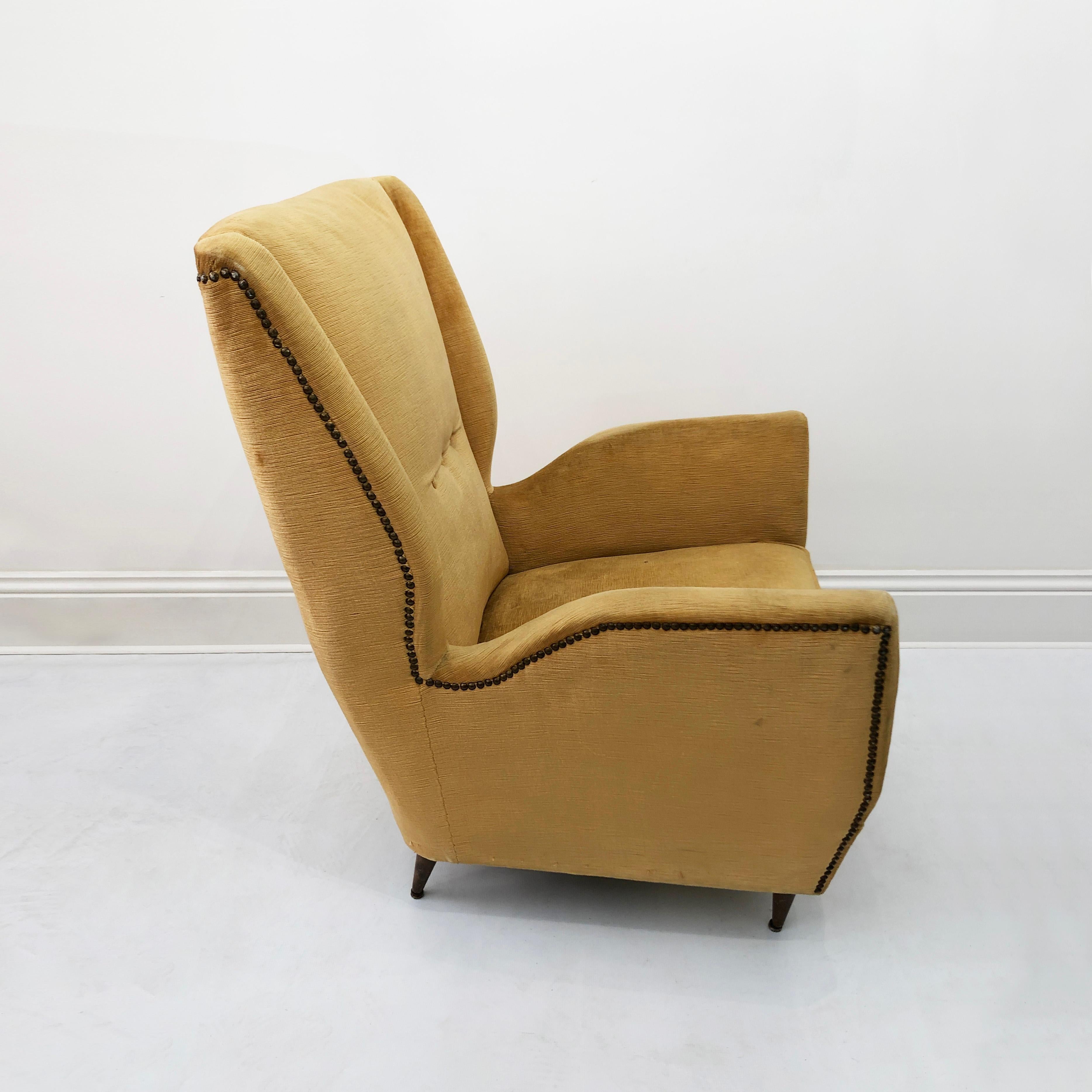 Gio Ponti For I.S.A Wingback Armchair, 1950s Midcentury For Sale 1