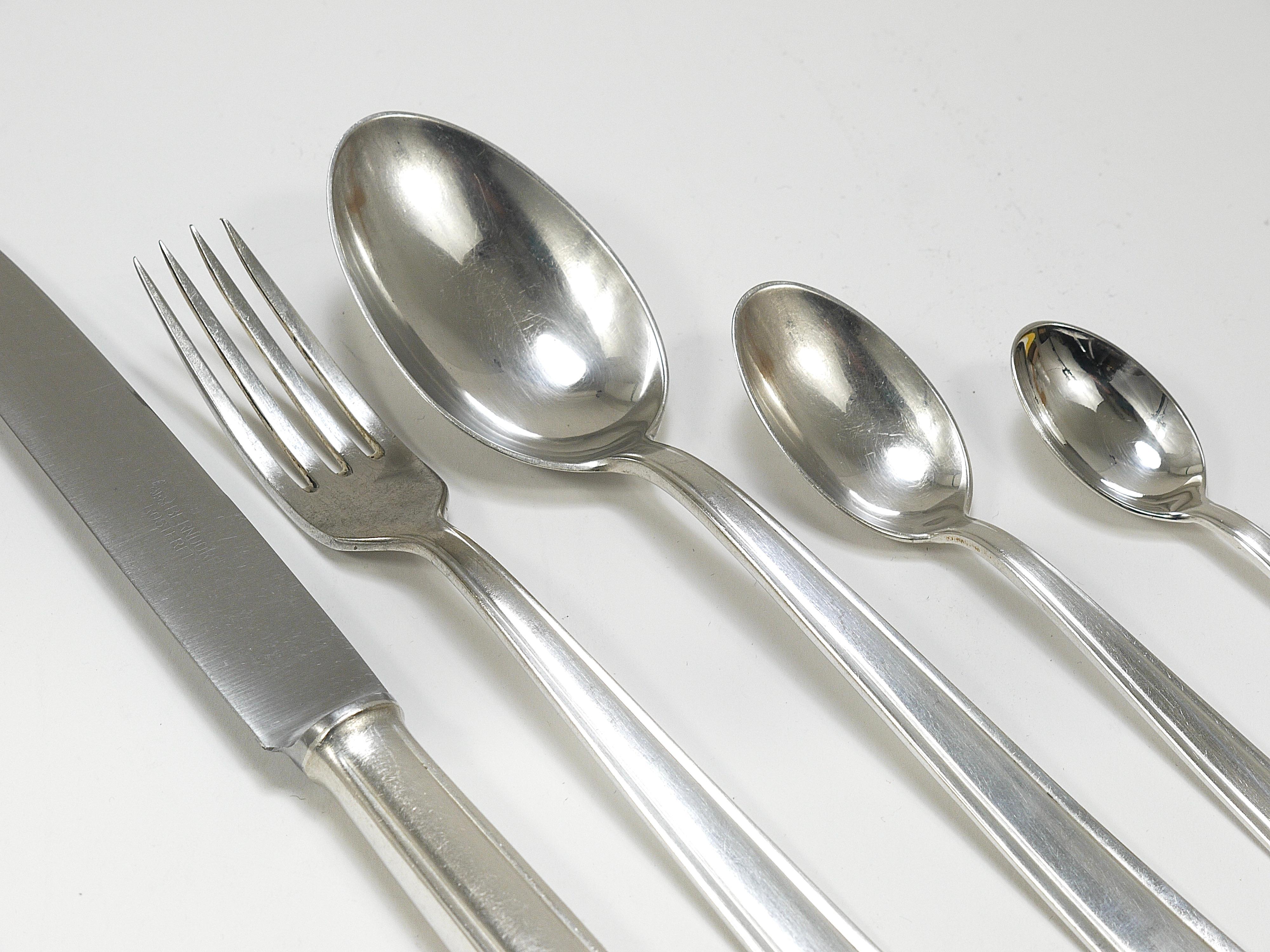 Gio Ponti for Krupp Silvered Flatware Cutlery for Six, 31 pcs., Austria, 1950s In Good Condition For Sale In Vienna, AT
