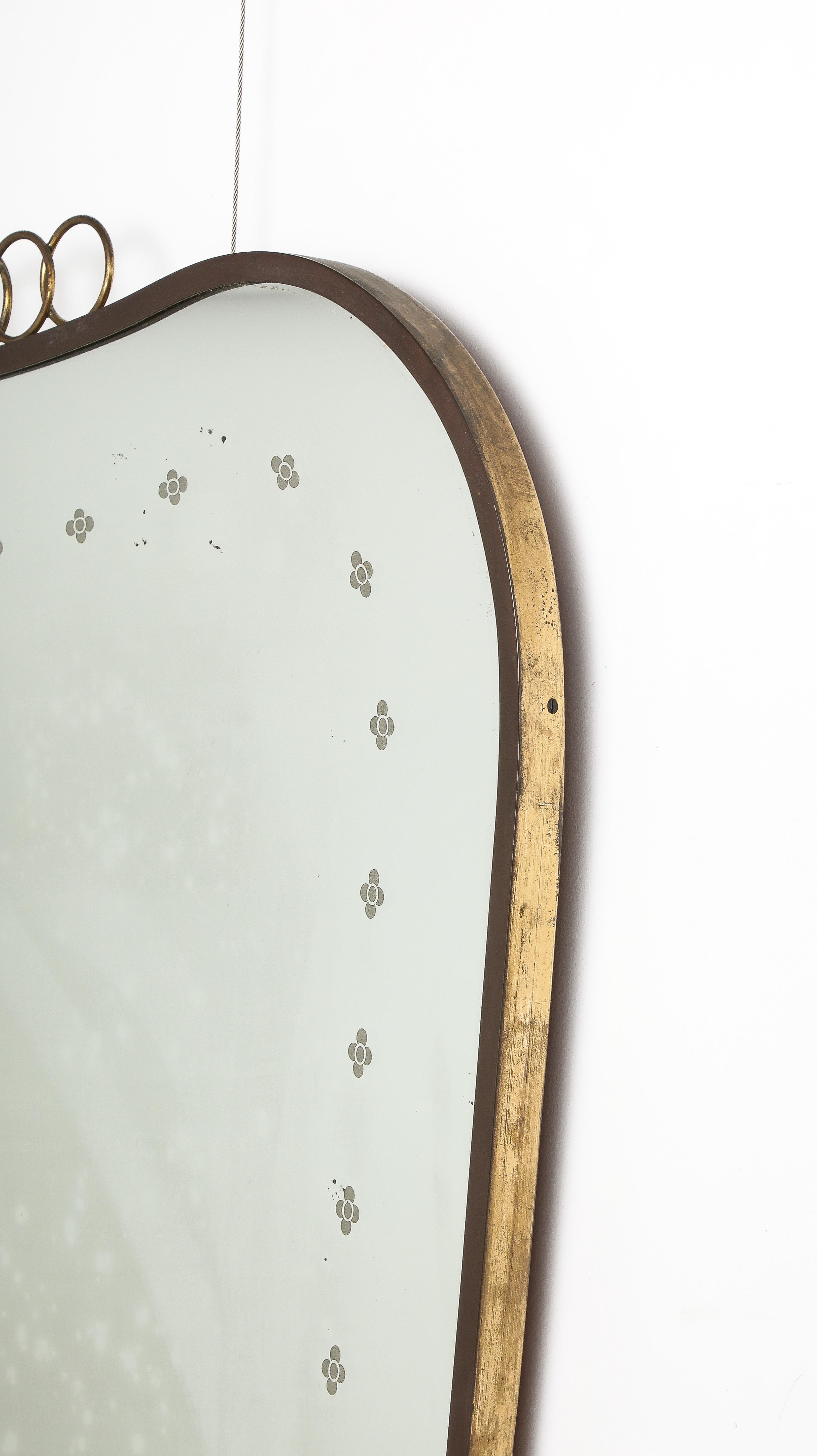 Gio Ponti for Luigi Fontana Brass Wall Mirror with Scroll Motif, circa 1940 For Sale 2