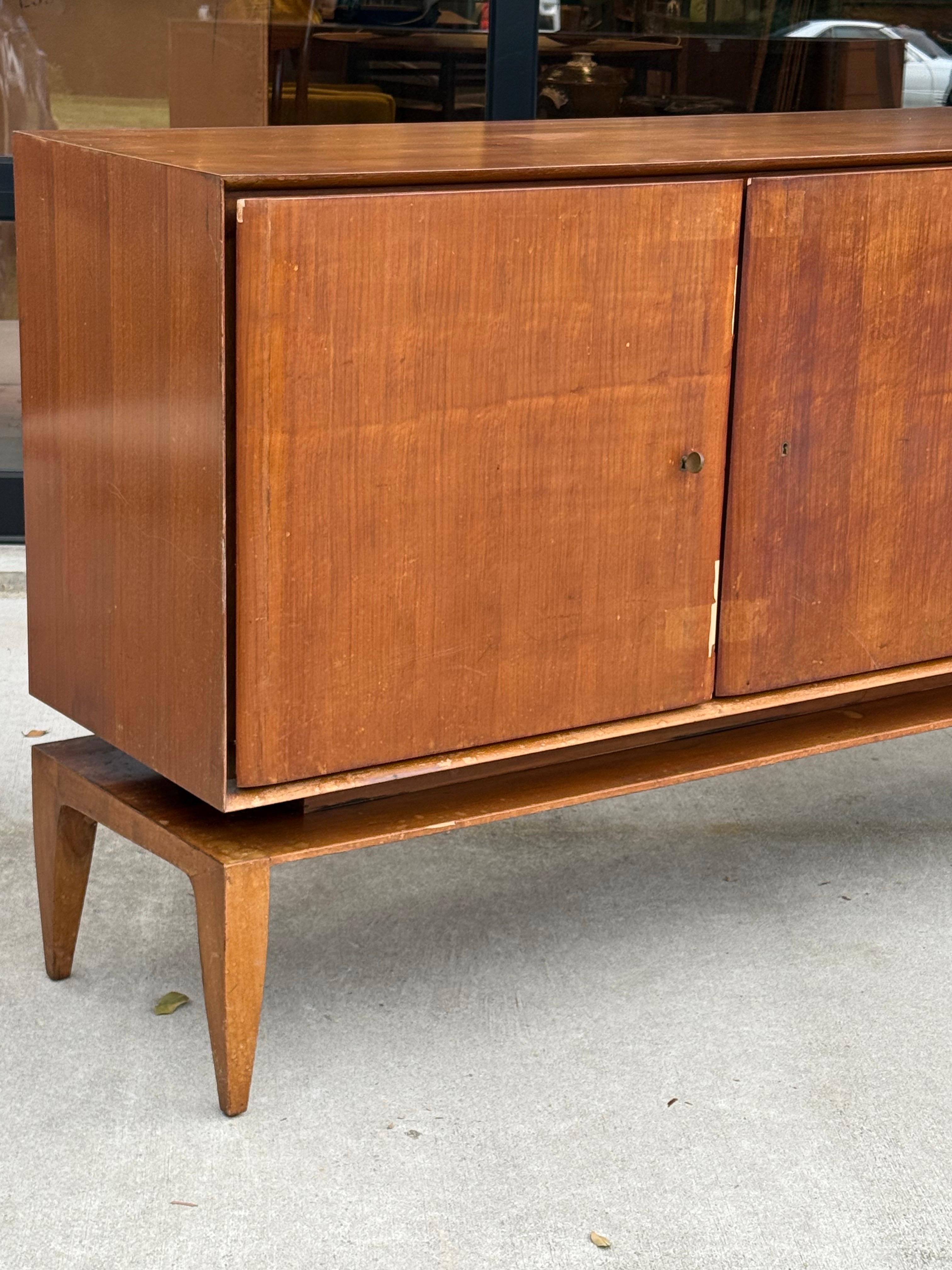 Mid-Century Modern Gio Ponti for M. Singer and Sons Rare Model 2160 Floating Credenza For Sale