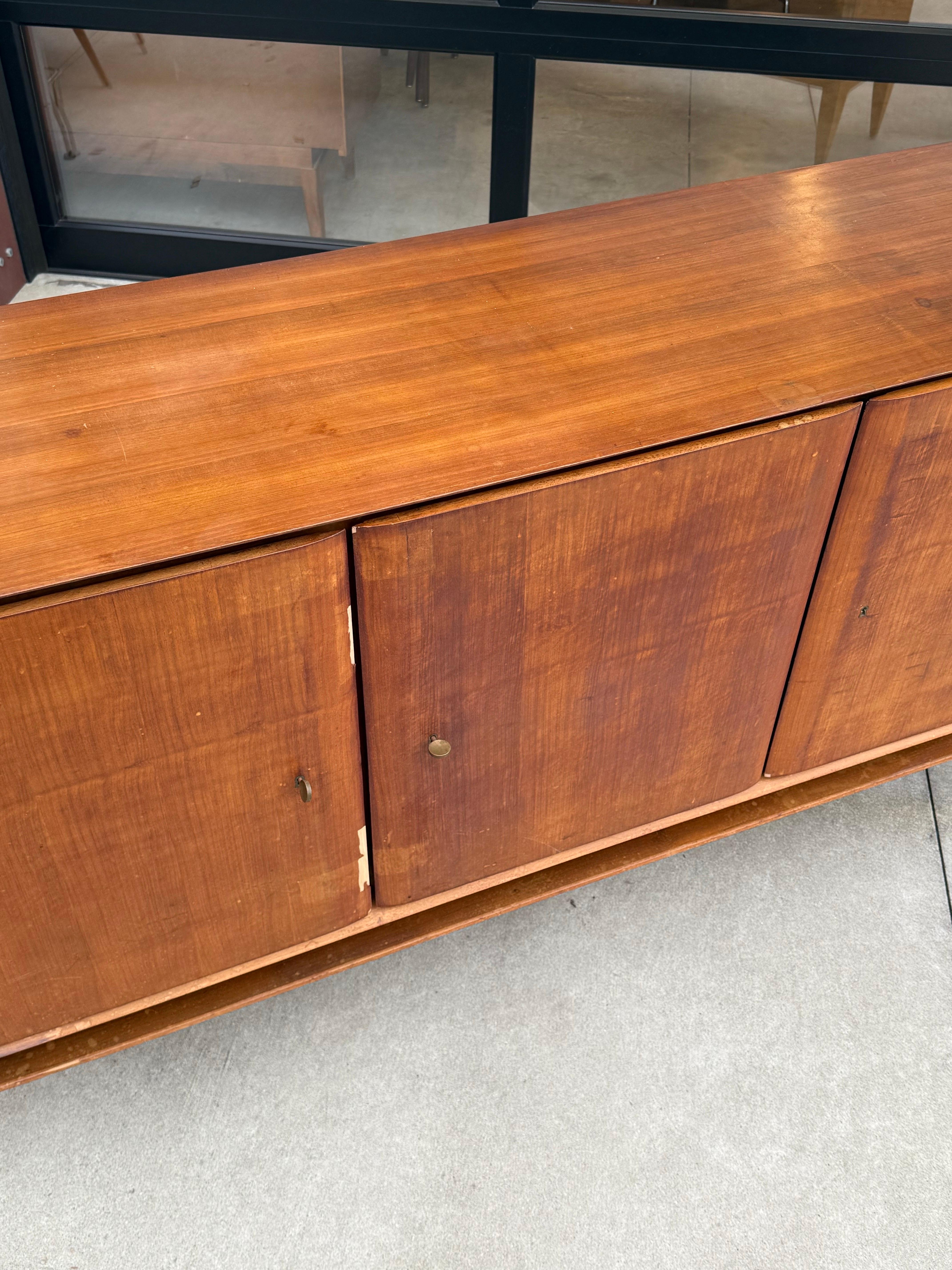 Gio Ponti for M. Singer and Sons Rare Model 2160 Floating Credenza For Sale 1
