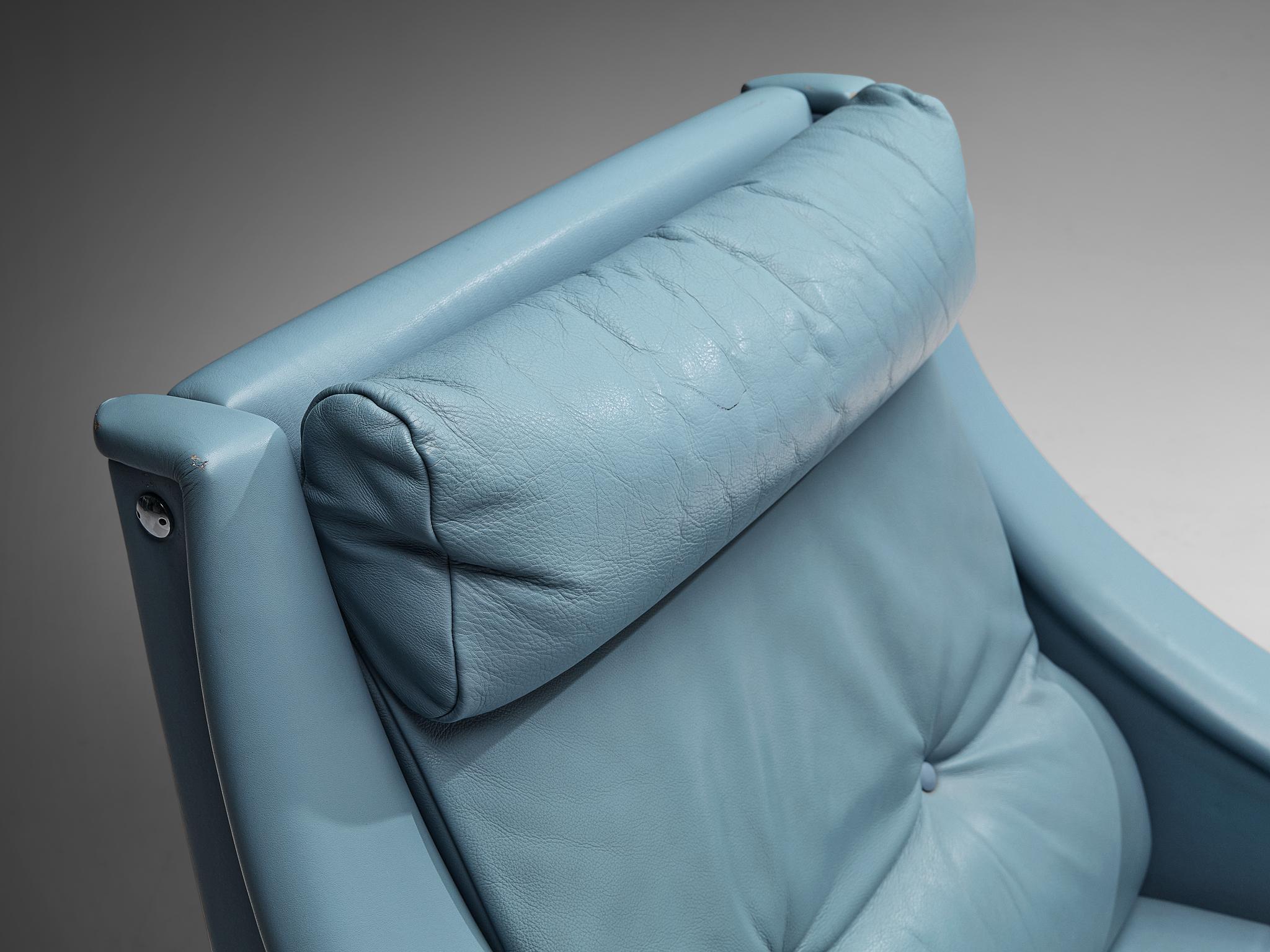 Gio Ponti fauteuil de salon 'Dezza' en cuir bleu clair pour Poltrona Frau en vente 3