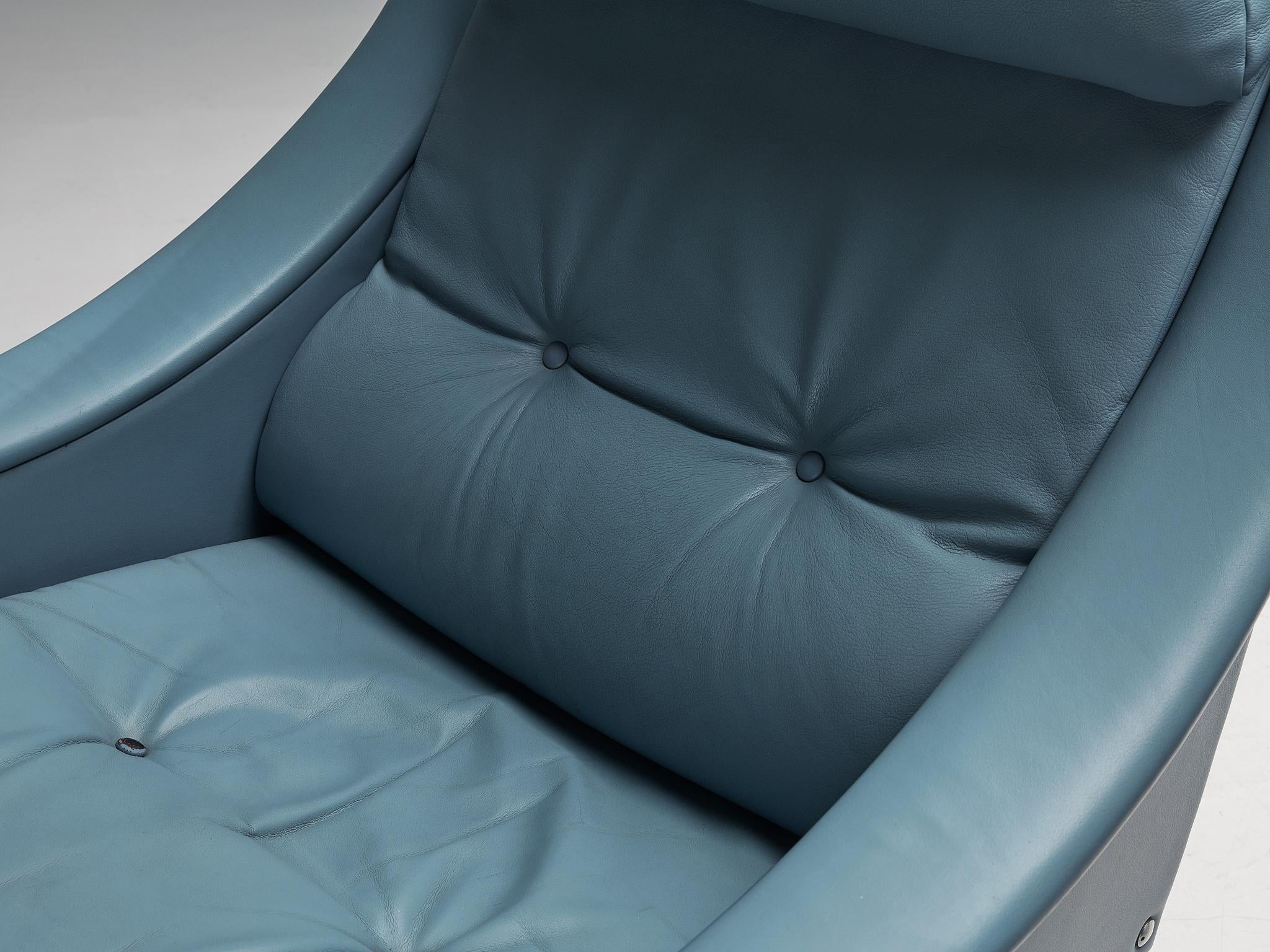 Gio Ponti pour Poltrona Frau - Ensemble de quatre chaises longues en cuir bleu clair en vente 1
