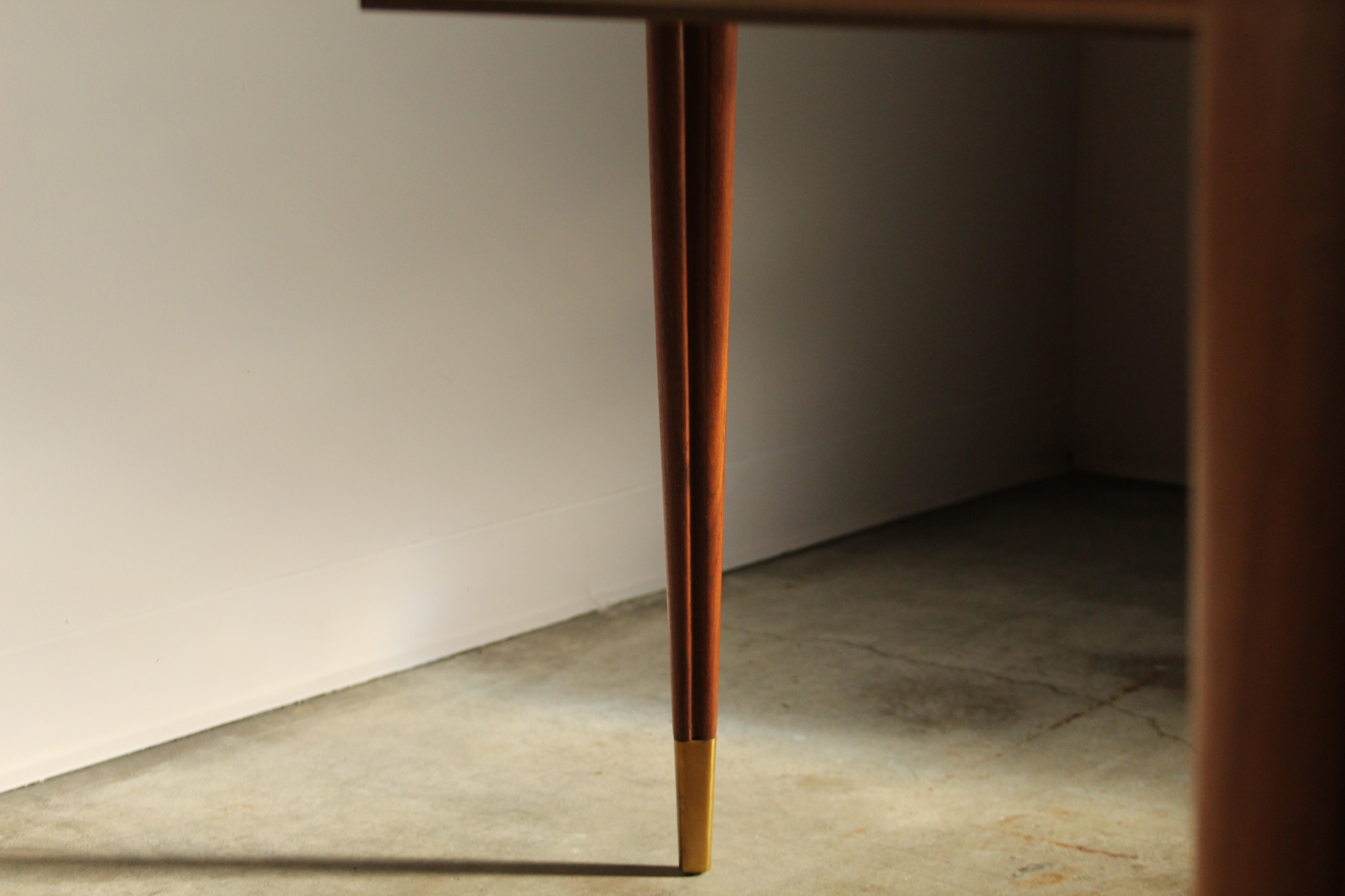 Gio Ponti for Singer and Sons 'Model 2135' Dining Table, 1950s (Messing) im Angebot