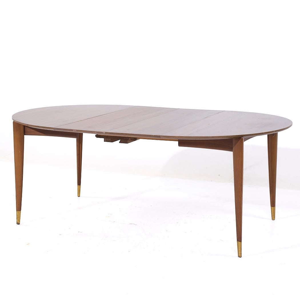 Gio Ponti for Singer and Sons Model 2135 MCM Walnut Expanding Dining Table For Sale 4