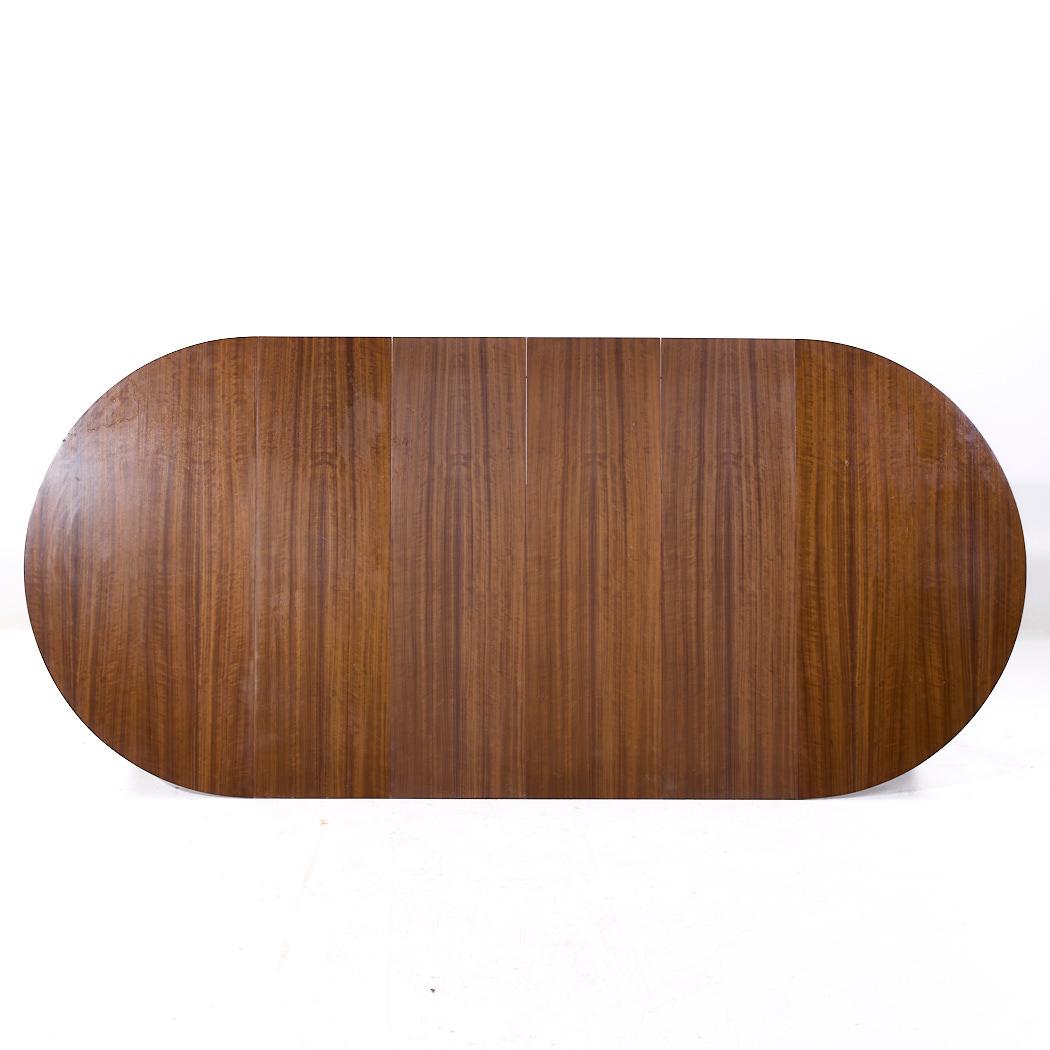 Gio Ponti for Singer and Sons Model 2135 MCM Walnut Expanding Dining Table For Sale 10