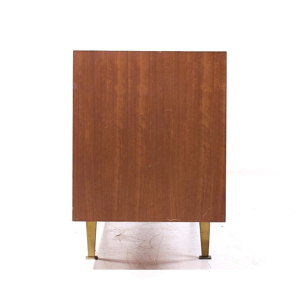 Gio Ponti pour Singer and Sons Modèle 2184 MCM Noyer, canne et laiton Crednza Bon état - En vente à Countryside, IL