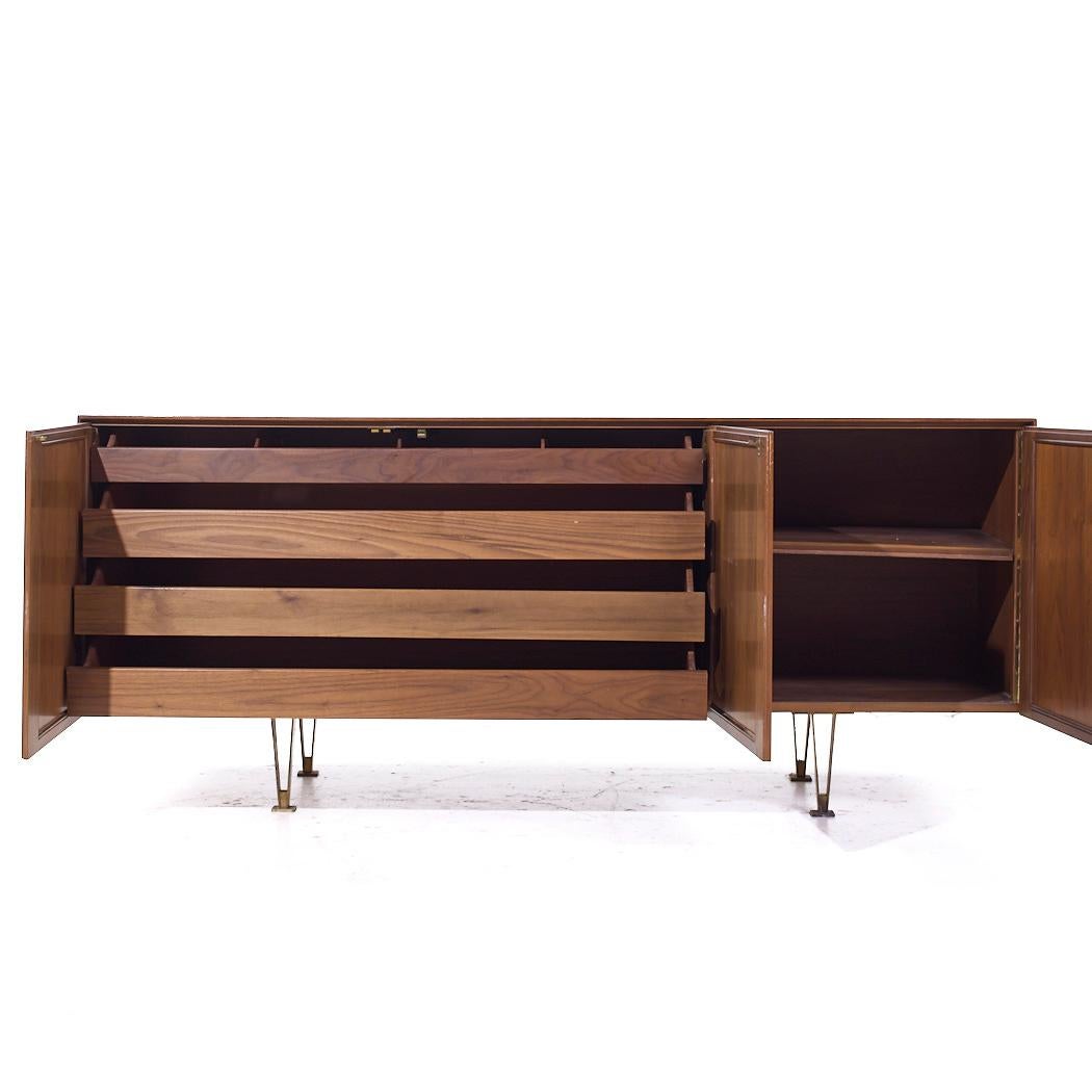 Laiton Gio Ponti pour Singer and Sons Modèle 2184 MCM Noyer, canne et laiton Crednza en vente