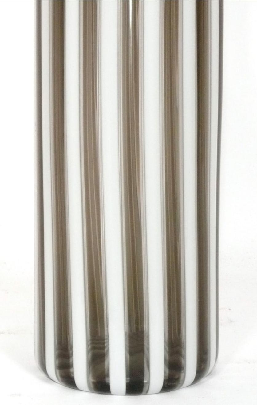 Gio Ponti für Venini Morandiane Murano Glasflasche mit Stopfen, signiert (Italienisch) im Angebot