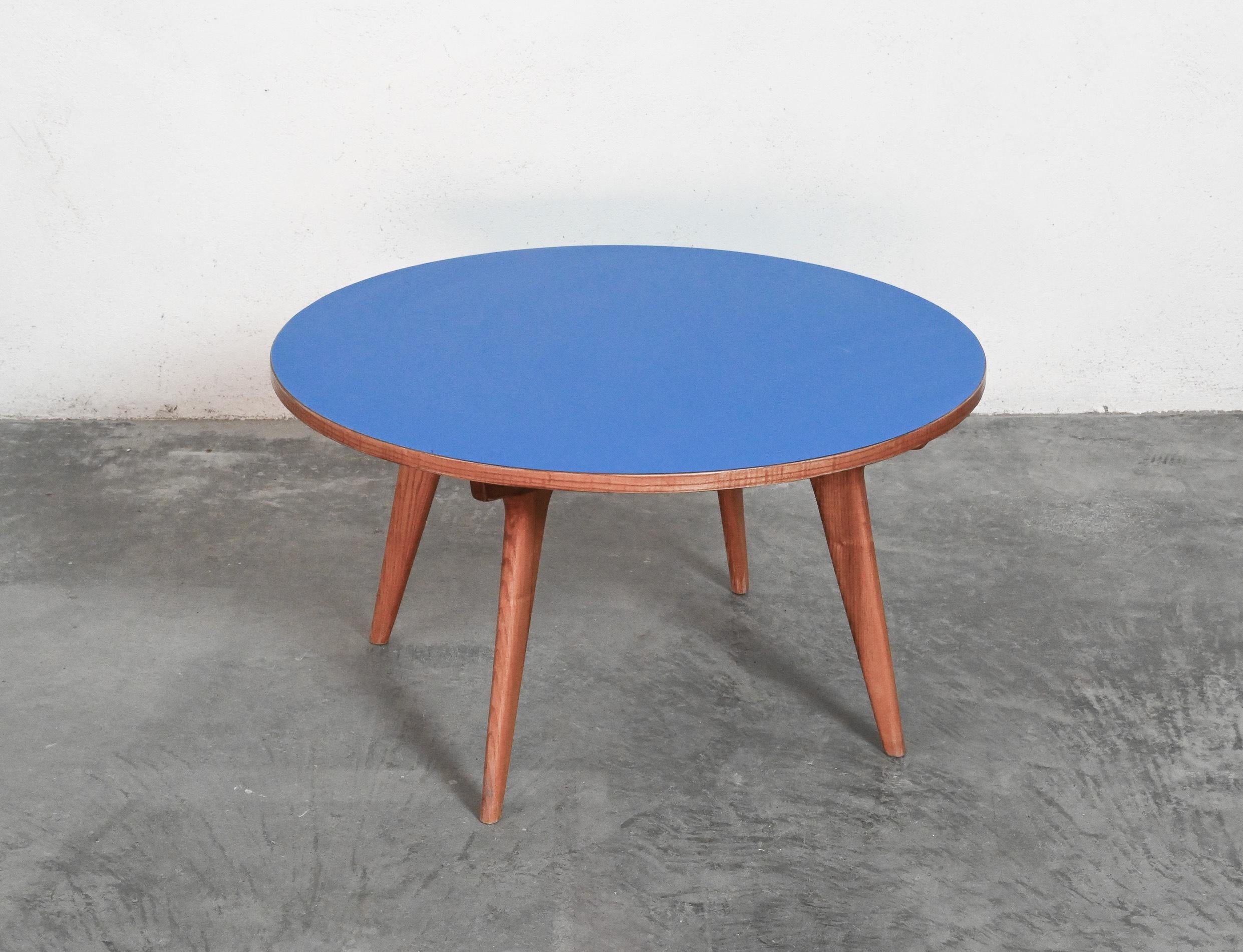 Gio Ponti style Maple and Laminate Circular Low Table For Sale 5