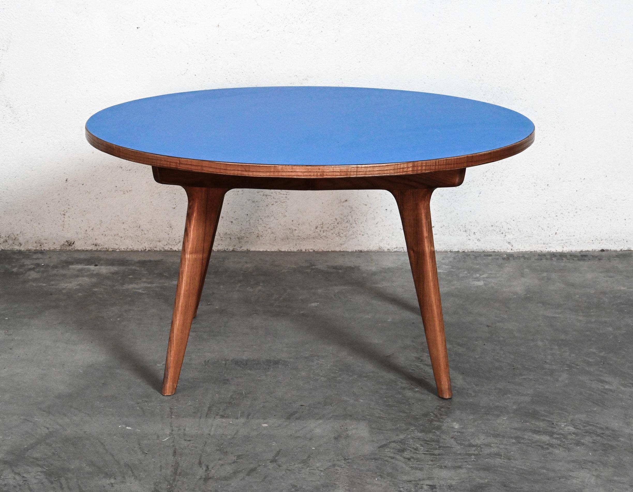 Gio Ponti style Maple and Laminate Circular Low Table For Sale 6