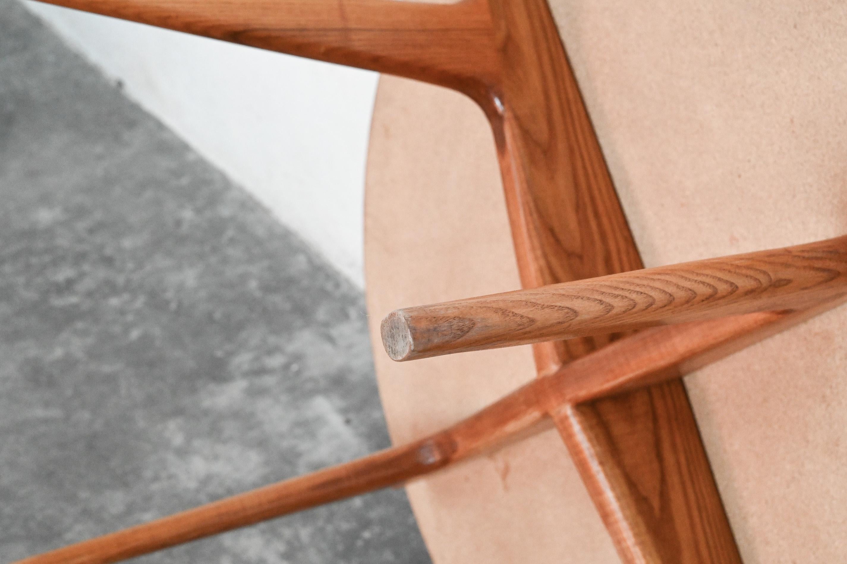 Gio Ponti Hotel Parco dei Principi: runder, niedriger Tisch aus Ahornholz und Laminat im Angebot 7