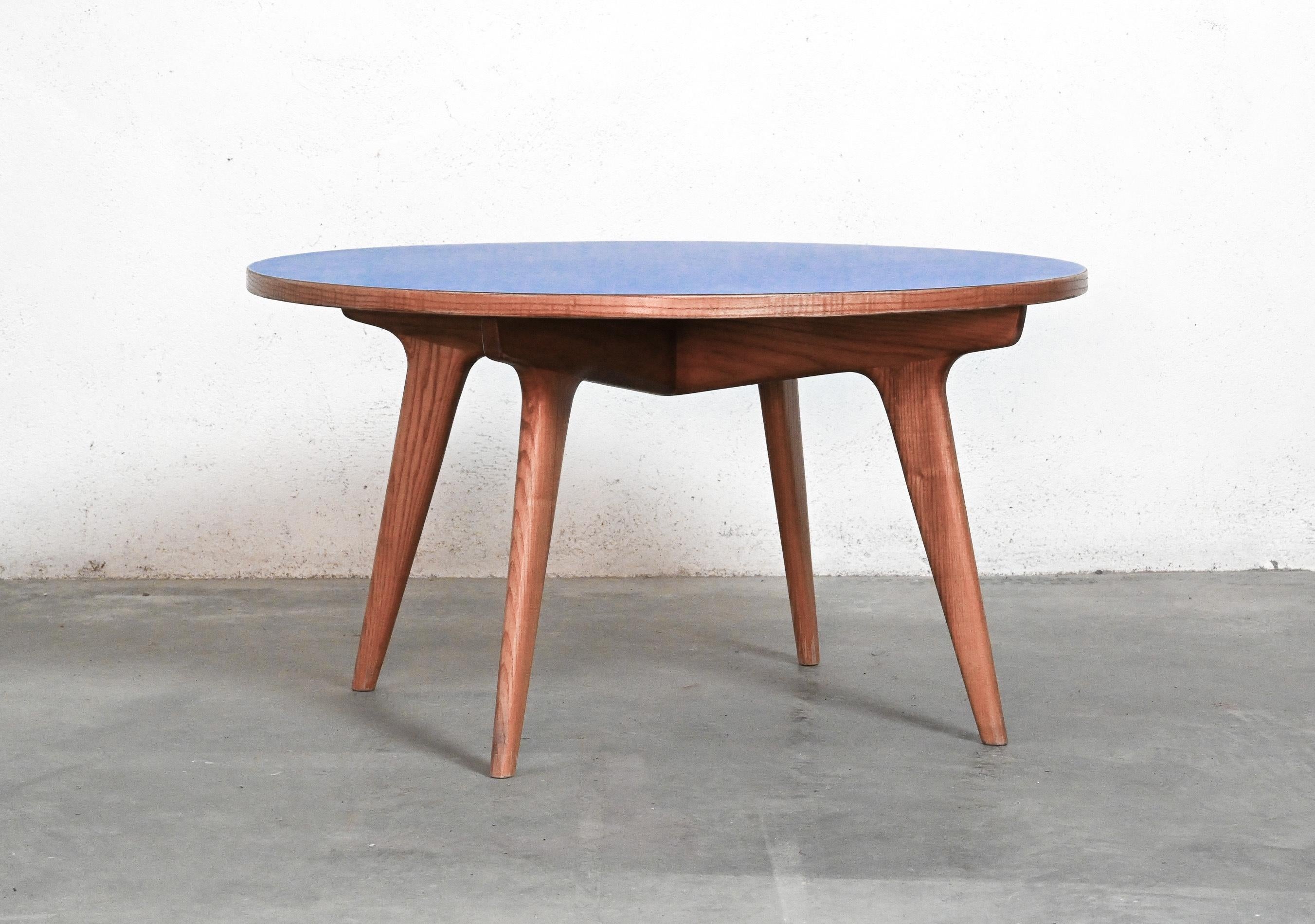 Gio Ponti style Maple and Laminate Circular Low Table For Sale 8