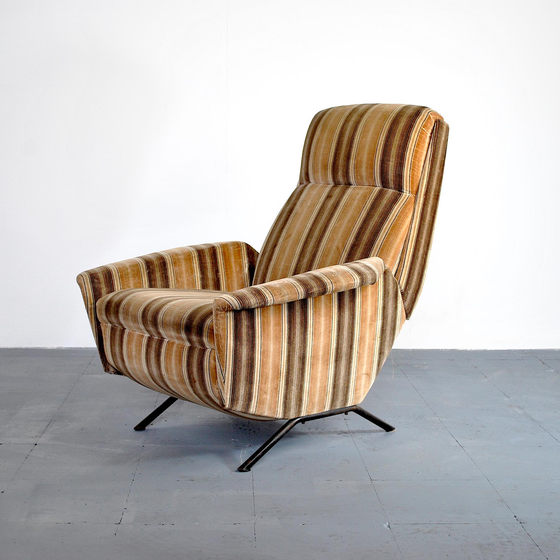 Mid-Century Modern Gio Ponti in the Manner Armchair