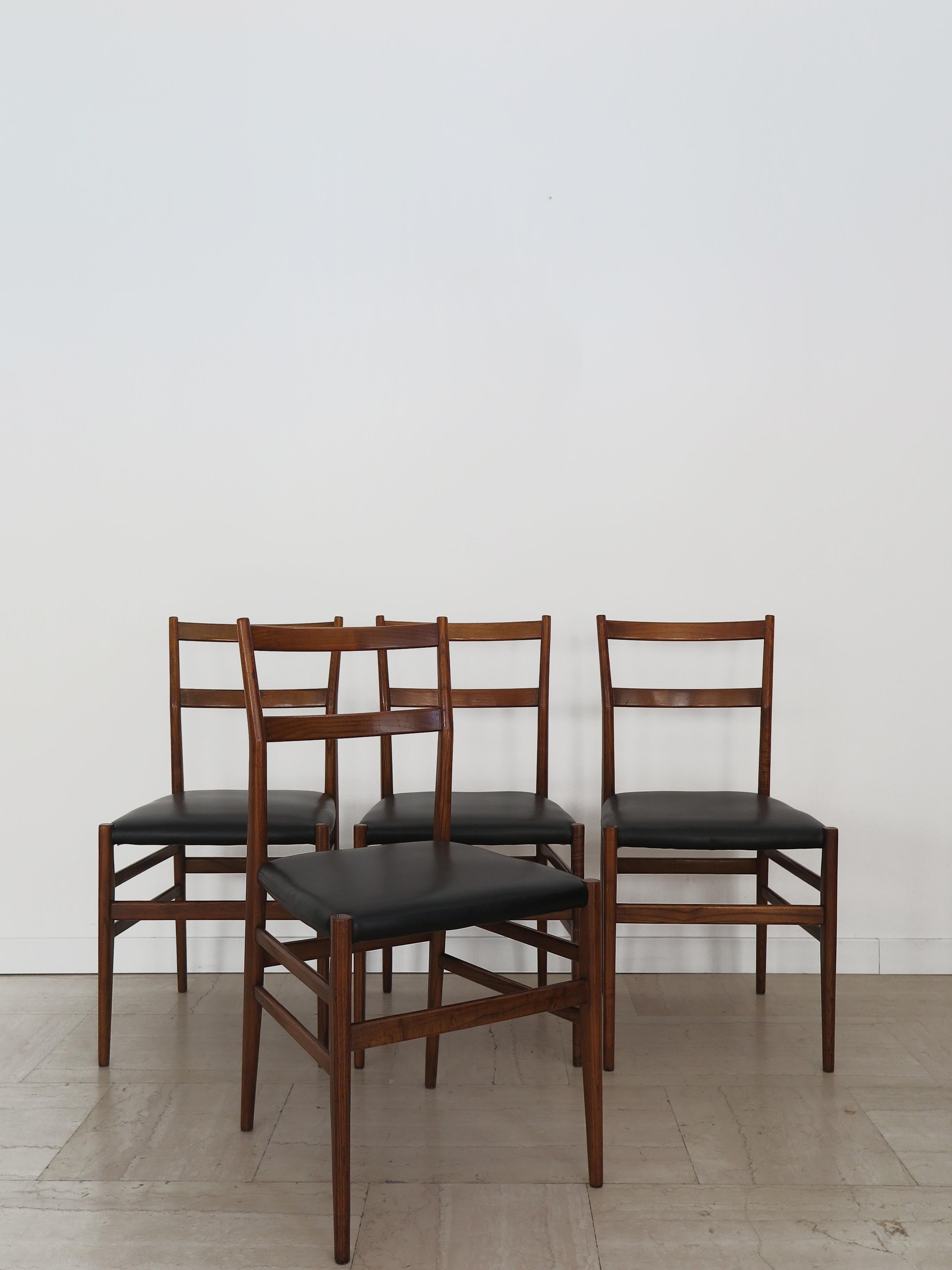 Gio Ponti Sillas de comedor de diseño italiano de mediados de siglo 