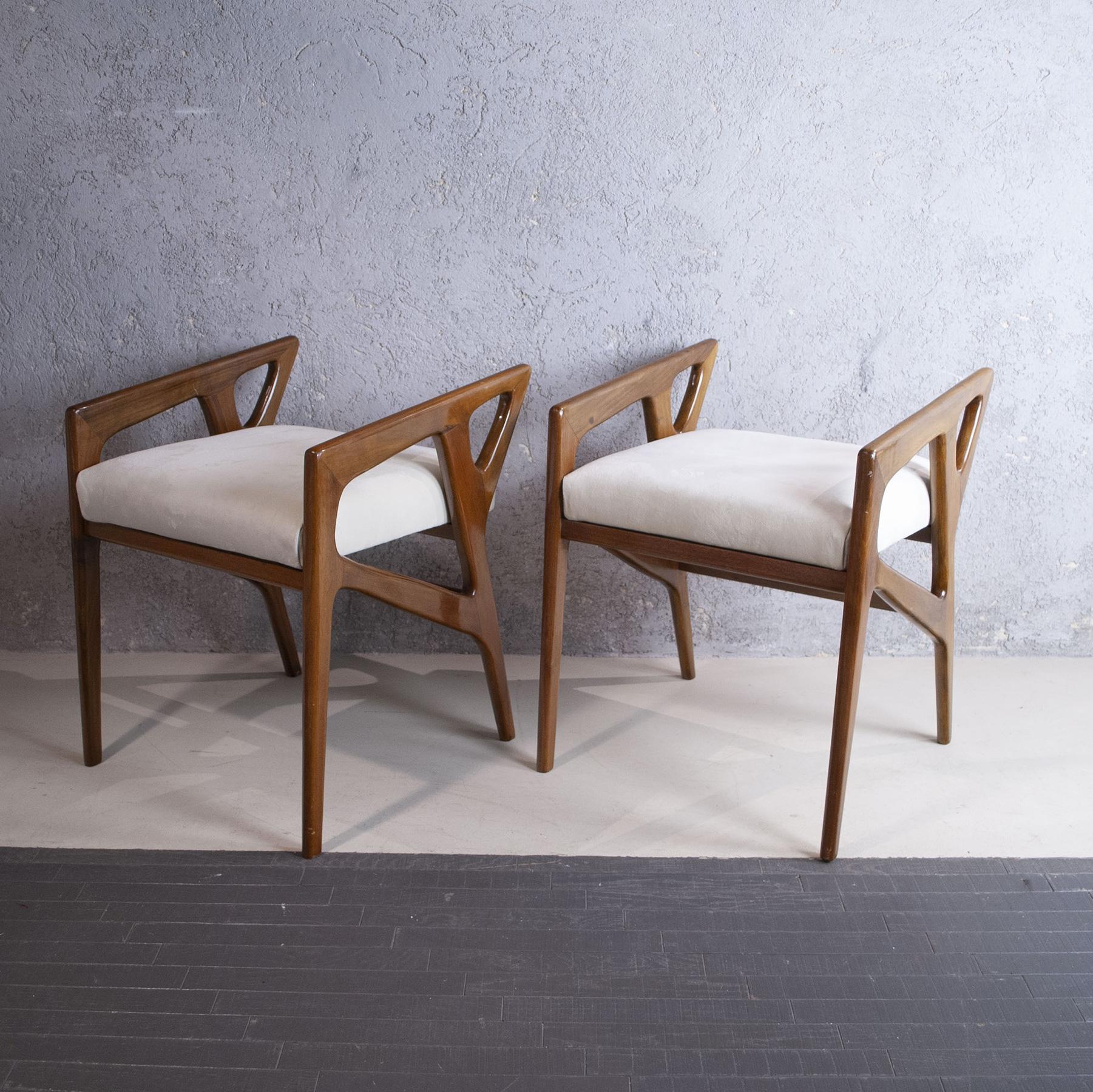 Mid-Century Modern Gio Ponti italian midcentury pair of wooden stools 1950s for Cassina