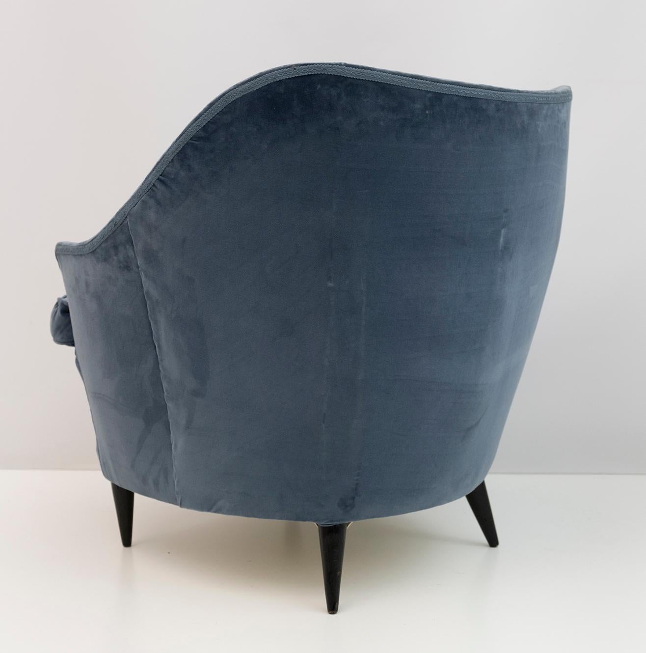 Gio Ponti Italian Pair of Curved Armchairs and Sofa for Casa E Giardino, 1930s 6