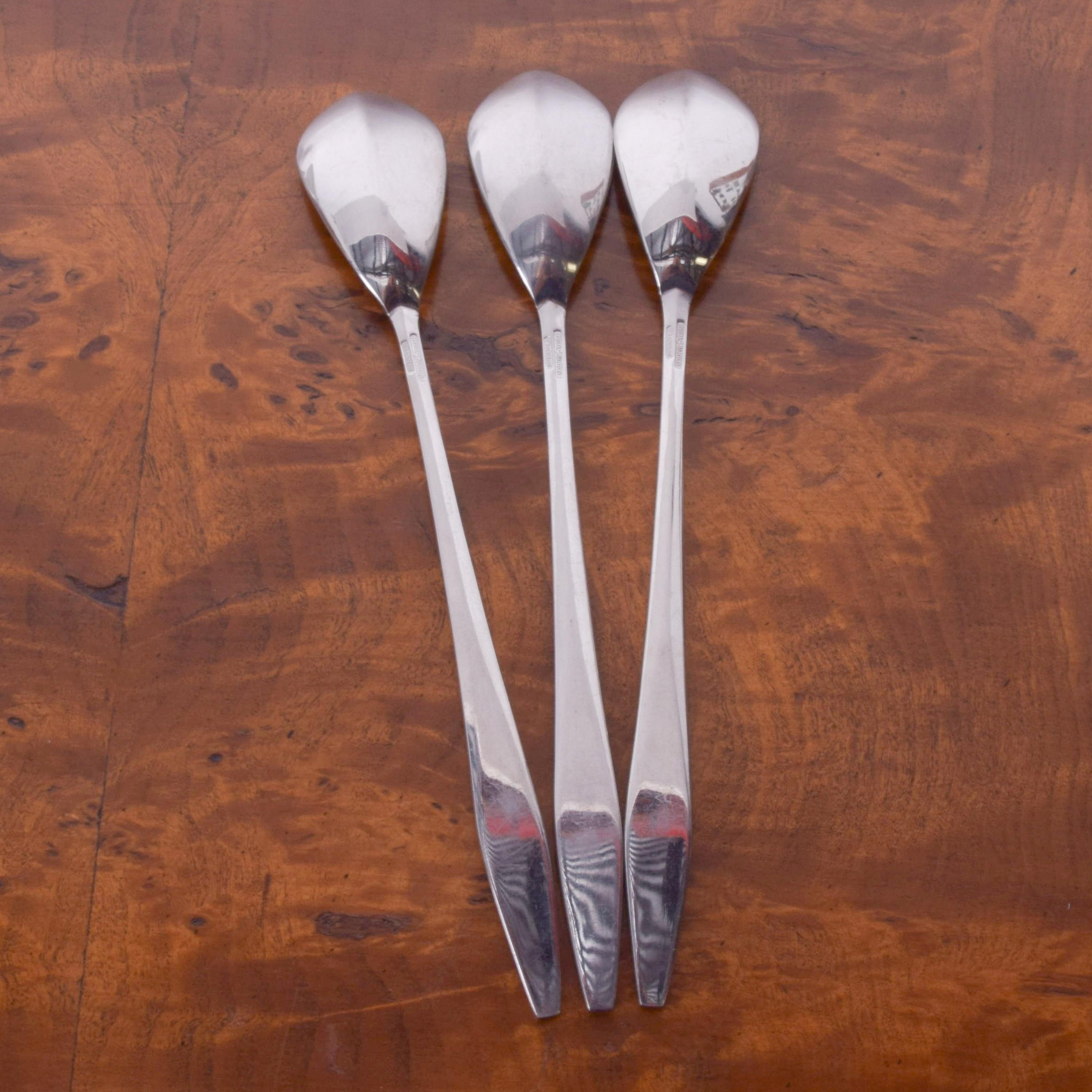 Gio Ponti Italian Stainless Diamond Flatware Set Three Long Ice Tea Spoons 1958 In Good Condition For Sale In Chula Vista, CA