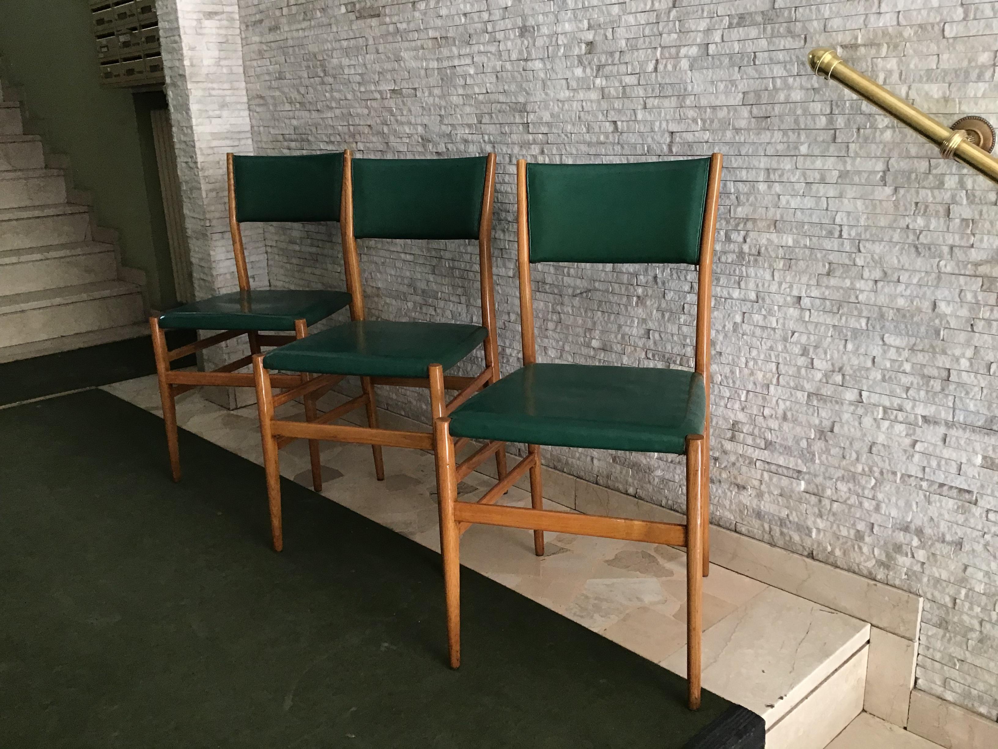 Gio Ponti “Leggera” Chairs by Cassina 1951 Wood Original Coating, Italy 2