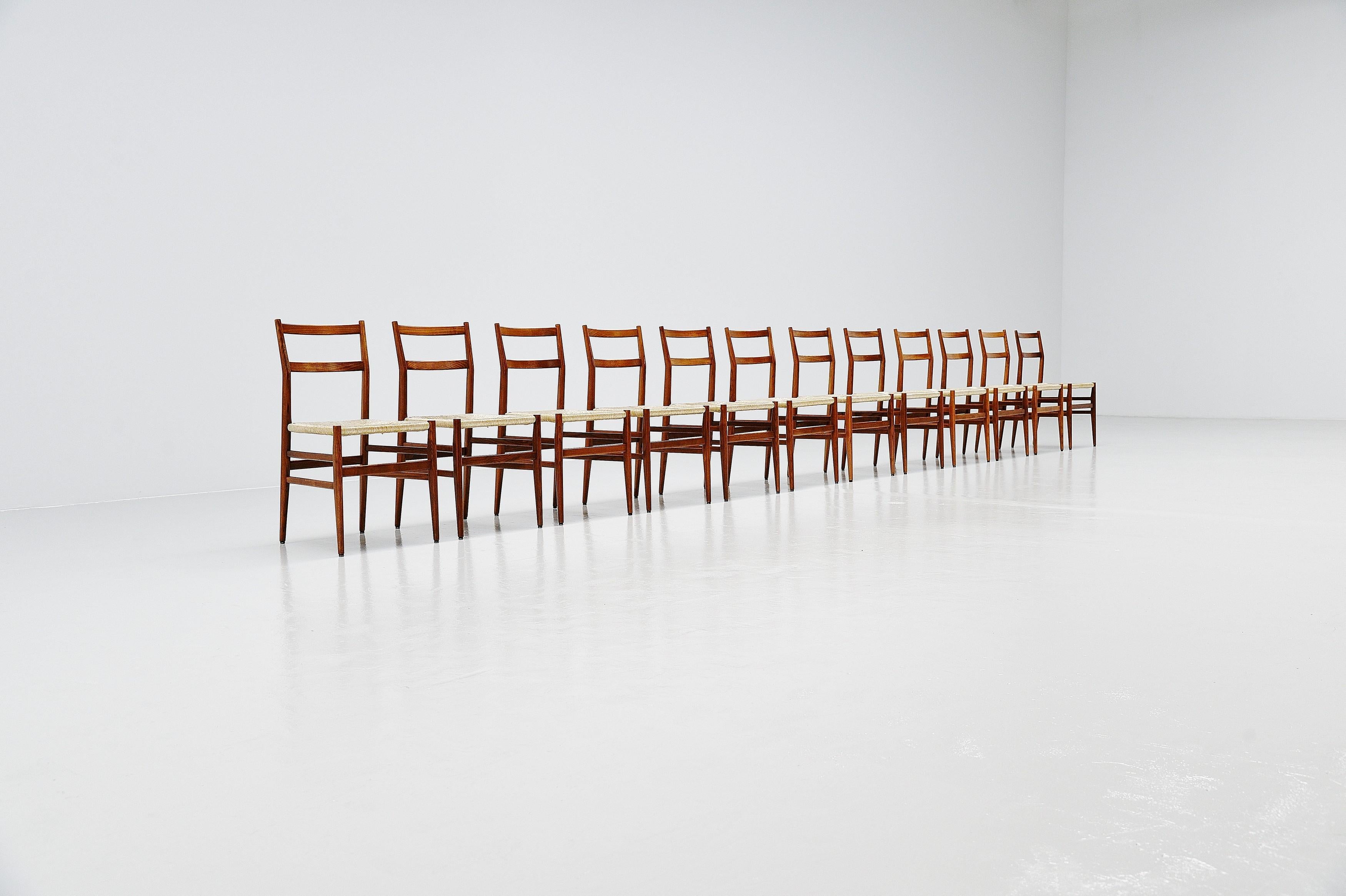 Gio Ponti Leggera Chairs Cassina, Italy, 1952 In Good Condition In Roosendaal, Noord Brabant