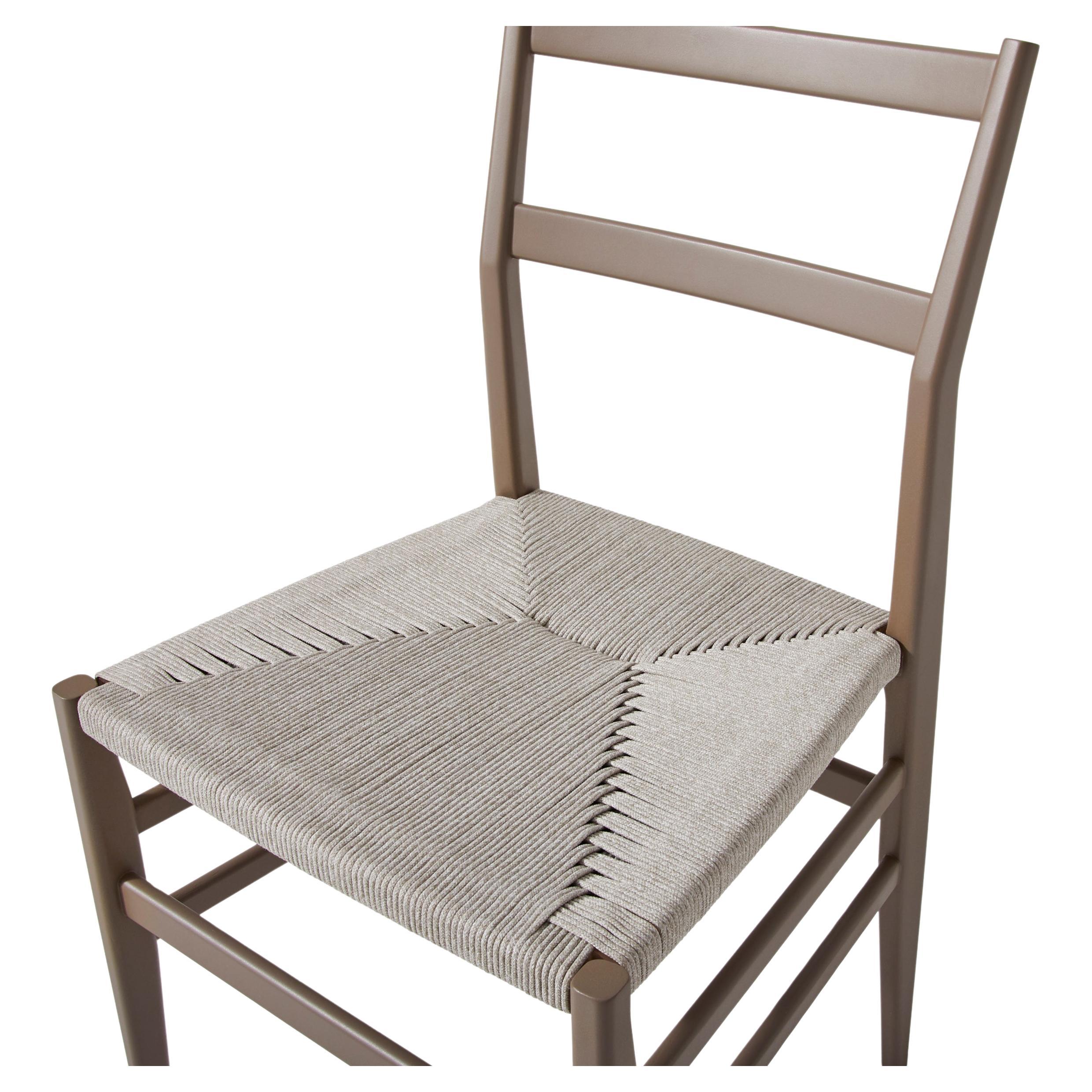 Gio Ponti Leggera Outdoor Chair For Cassina

The wood chair par excellence, one of the flagship pieces in the partnership between Gio Ponti, Cesare Cassina and the company’s joinery experts, adds a new outdoor version manufactured in steel, using an